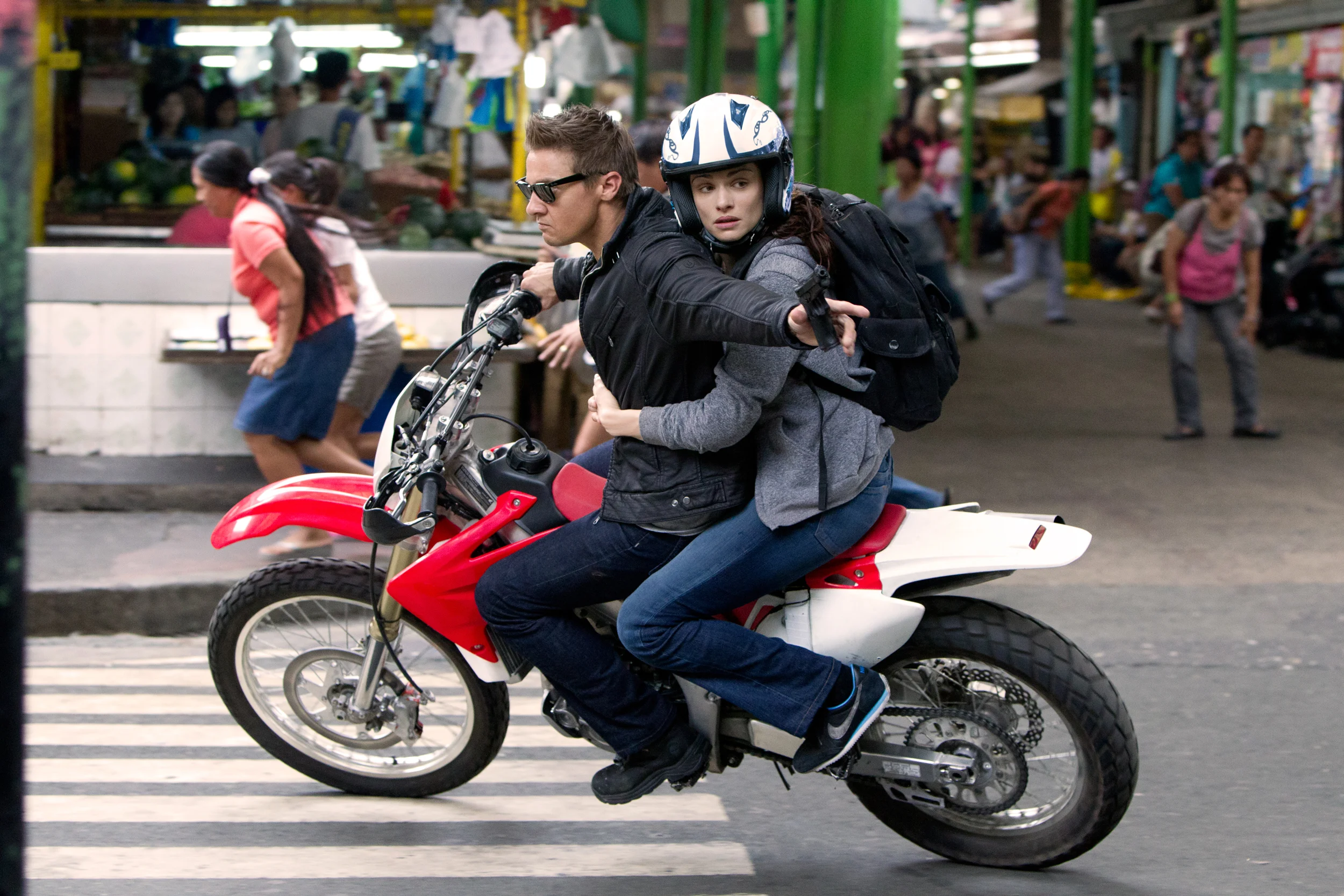 REVIEW: 'The Bourne Legacy'