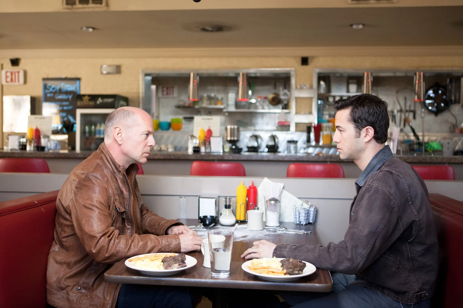 REVIEW: 'Looper'