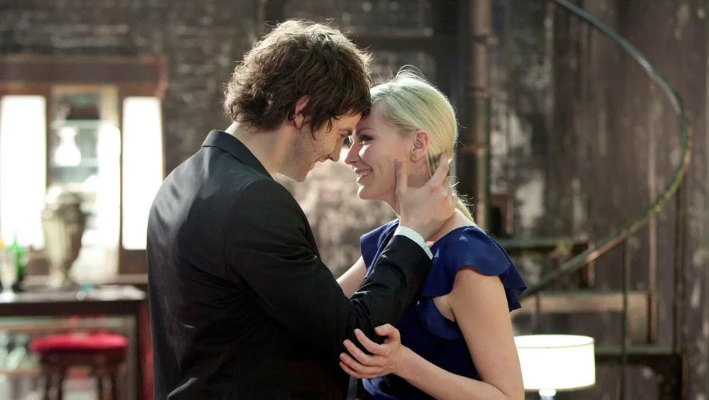 REVIEW: 'Upside Down'