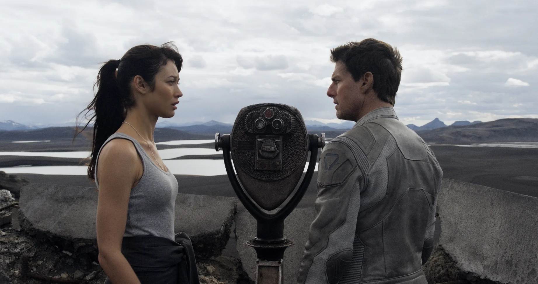 REVIEW: 'Oblivion'