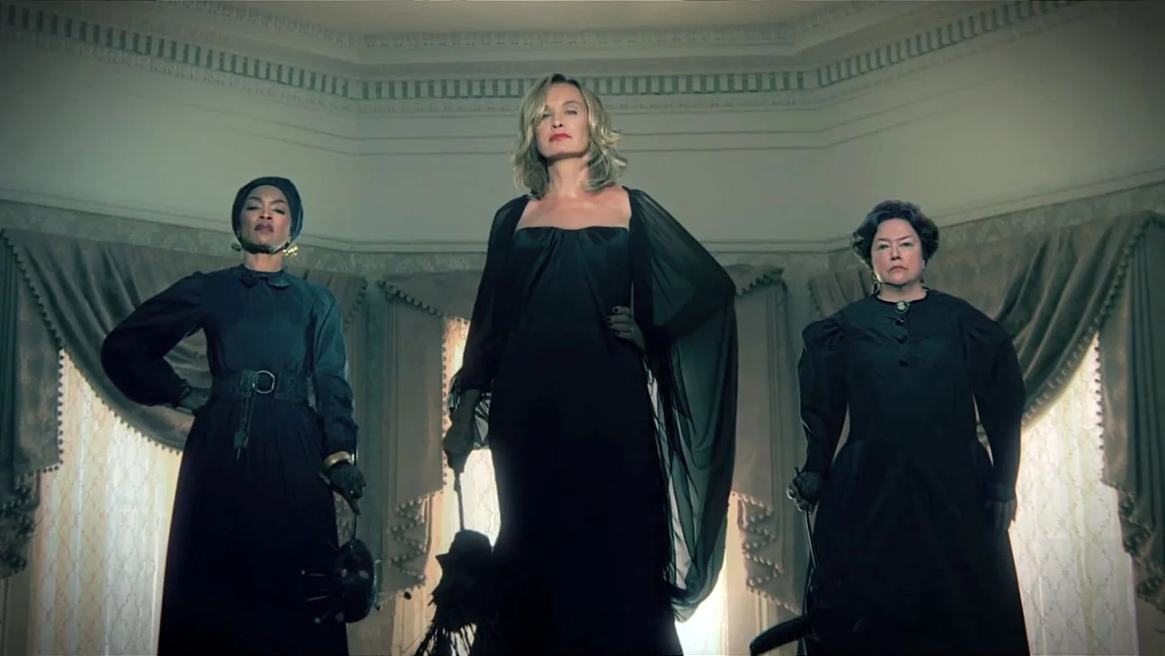 GUEST REVIEW: 'American Horror Story: Coven'