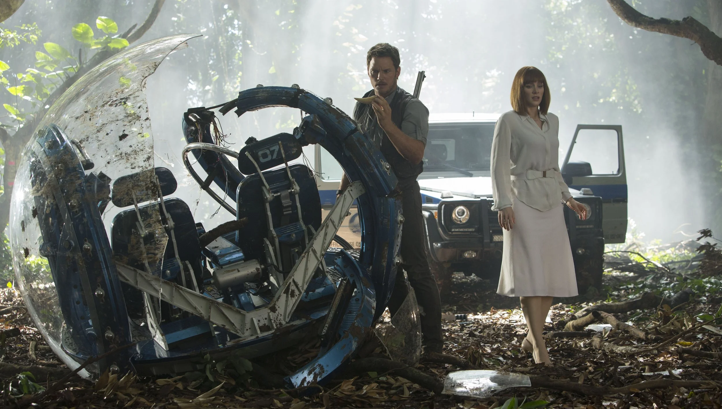REVIEW: 'Jurassic World'