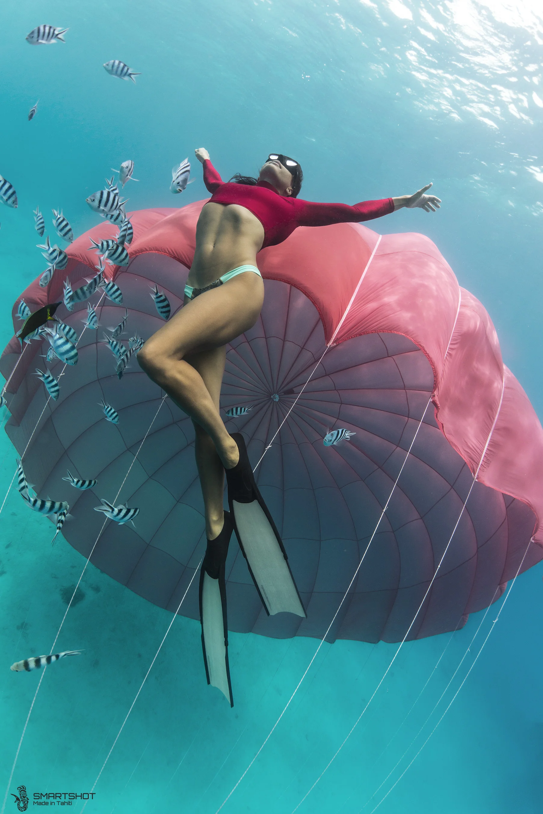 Julia and the pink canopy - 2