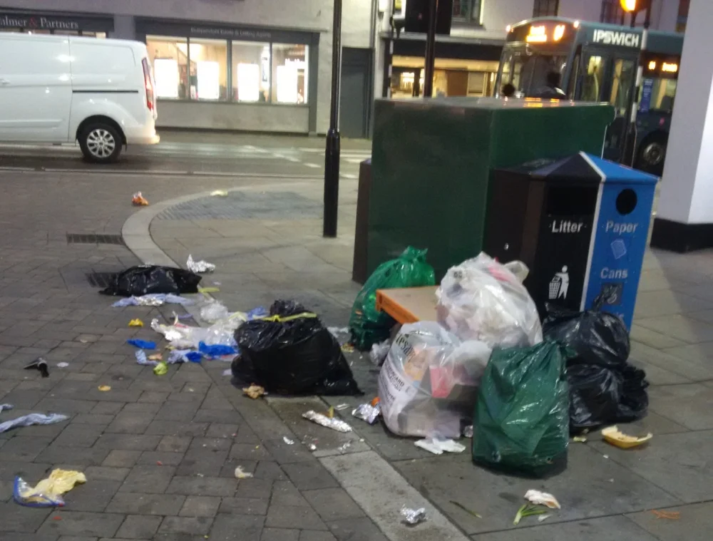 ipswich rubbish problem
