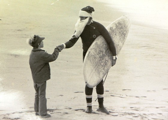 Surfing-Santa-Loyal-Pennings.jpg
