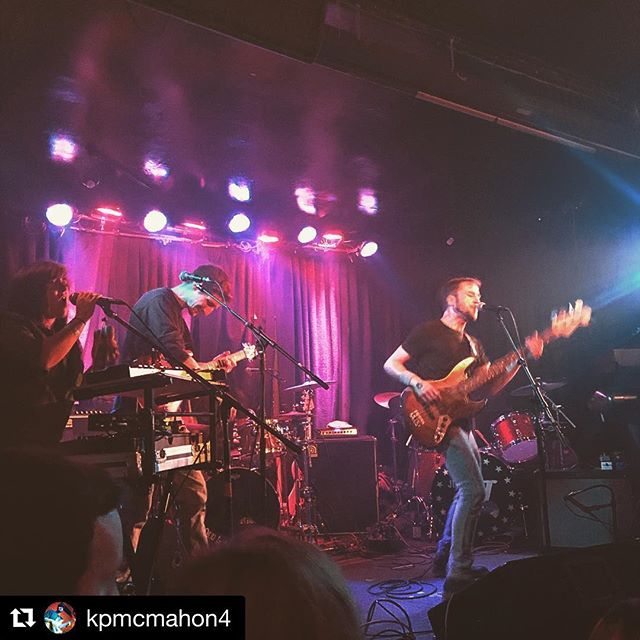 The come down is real.
Thanks again to everyone who came out to the show Friday!
We truly appreciate it and have lots of cool projects in the works! Stay tuned!
#oblioandarrow
#beatkitchen #shooterjennings #chicago .
Thanks for the pic @kpmcmahon4 !
@beatkitchenbar .
.
.
#thanks #music #concert #originalmusic #indieartist #livemusic