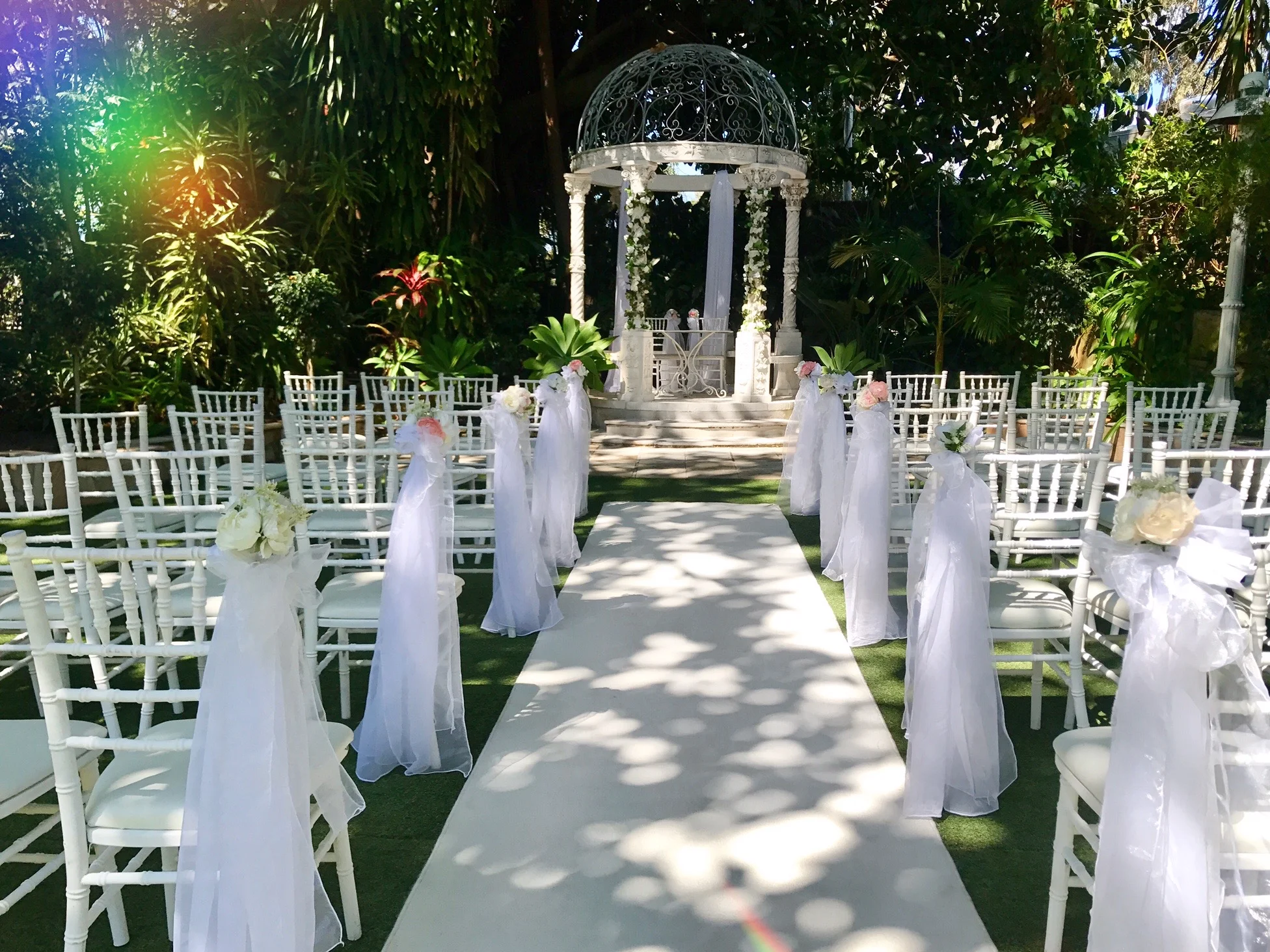 Benefits of a Midweek Wedding