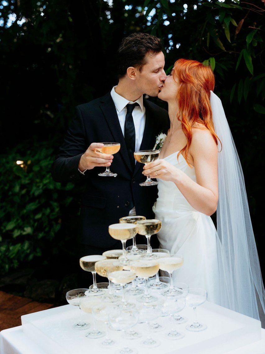 What a magical day celebrating Samantha &amp; Sean 💍✨.
Huge thanks to the incredible team who brought this day to life.

Venue: @boulevardgardens 
Celebrant: @brendananningcelebrant 
Photographer: @murray_redpath_photography 
Cake: @simplydivineocca