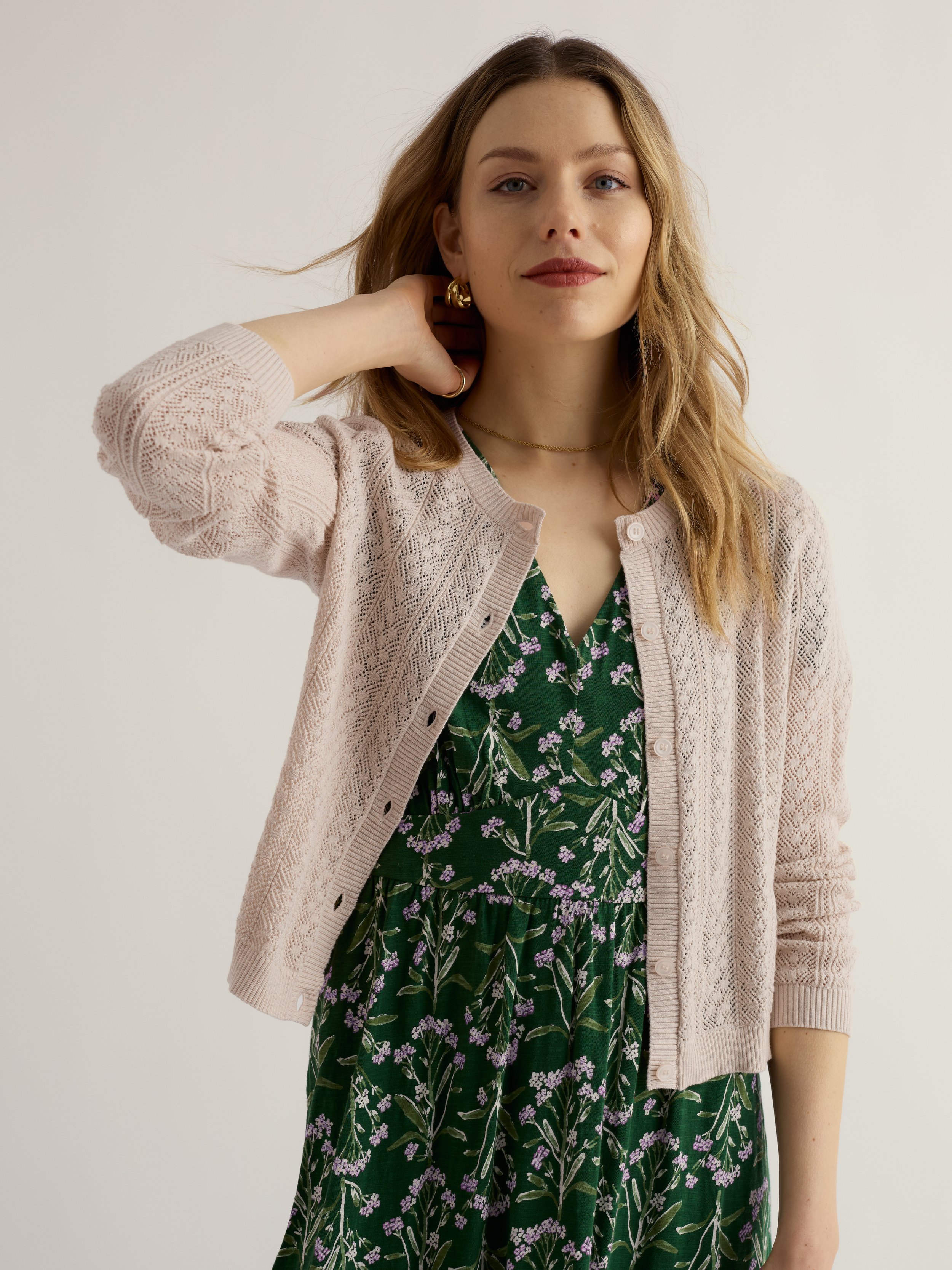 Willowing Cardigan - Chalk - 3.jpg