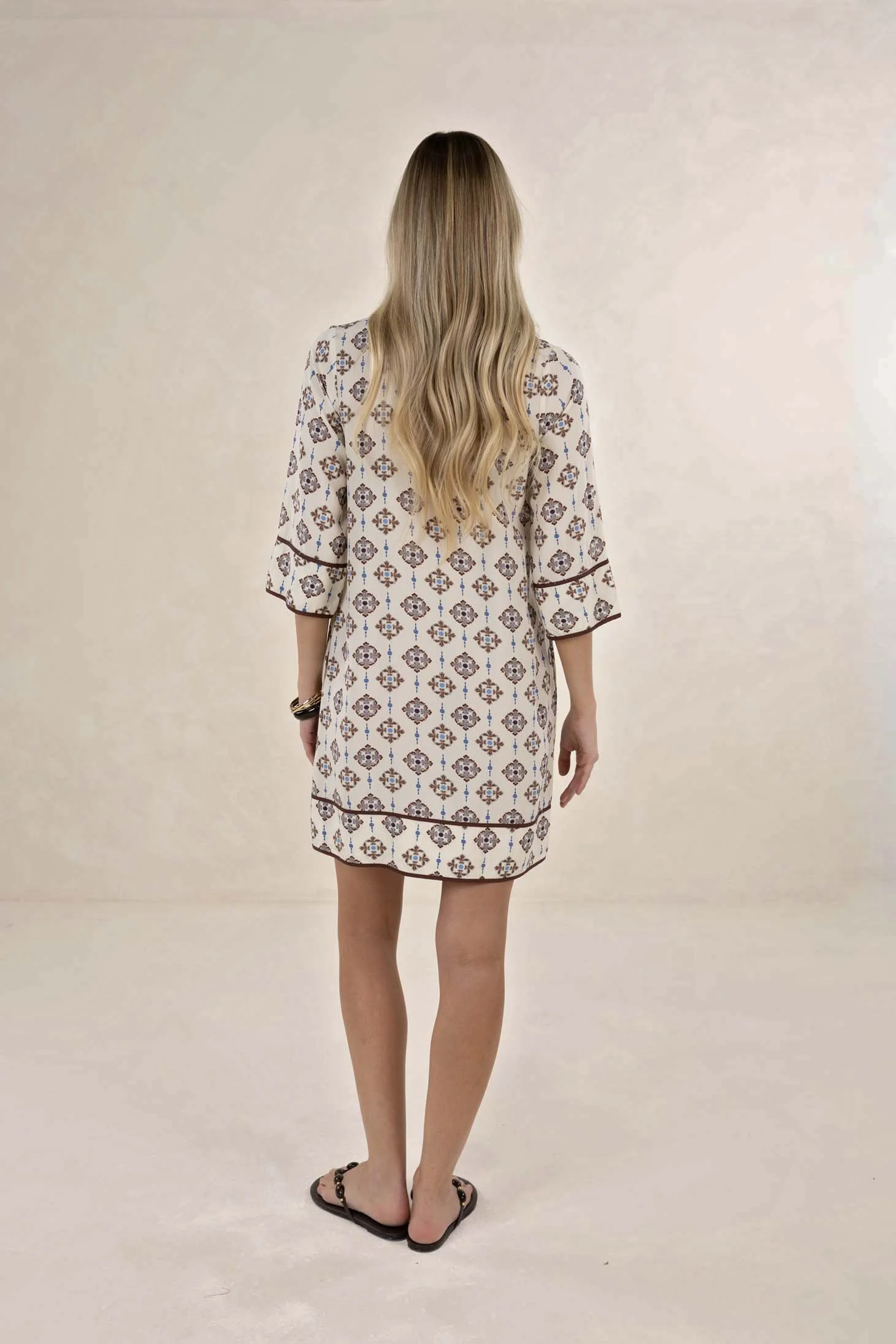 HS26211_VINTAGETALESSHIFTDRESS_CREAM (3).jpg
