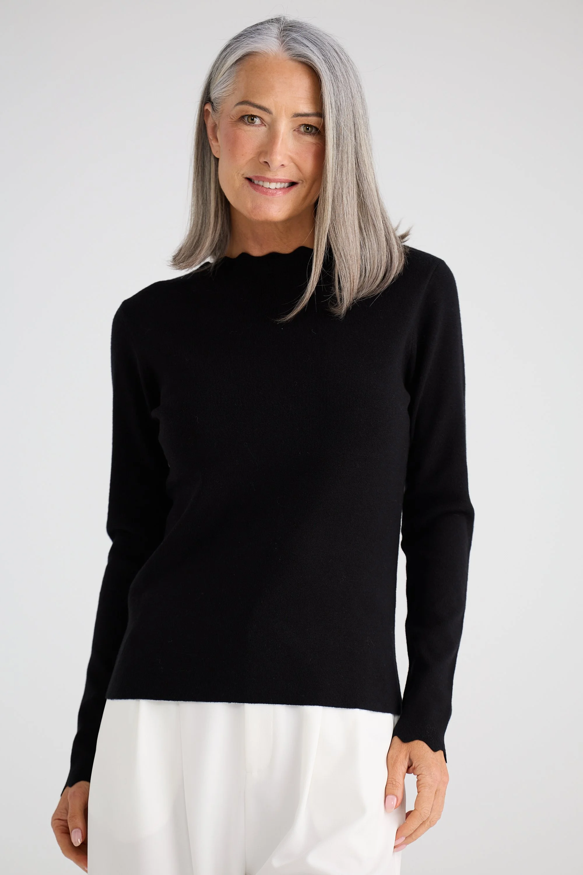 BT26025-1_Jaden Knit Top_Black_1.jpg