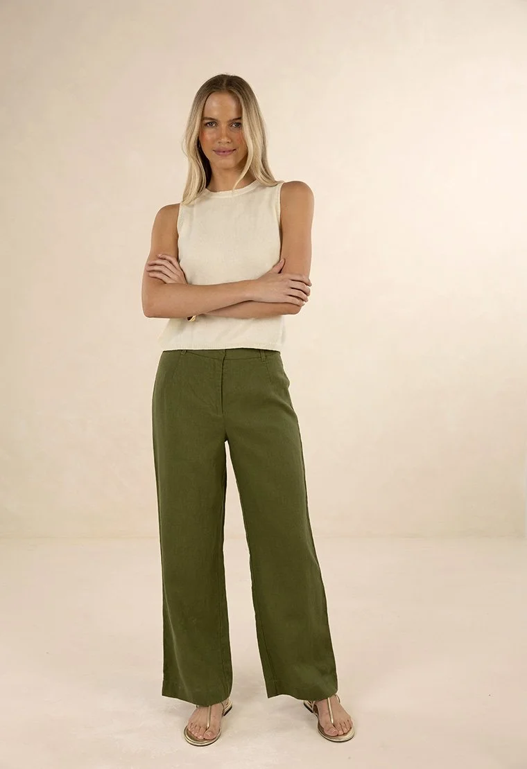 HS26236_DELTA PANT OLIVE_HS26103_COLLETTE TANK CREAM 1.jpg