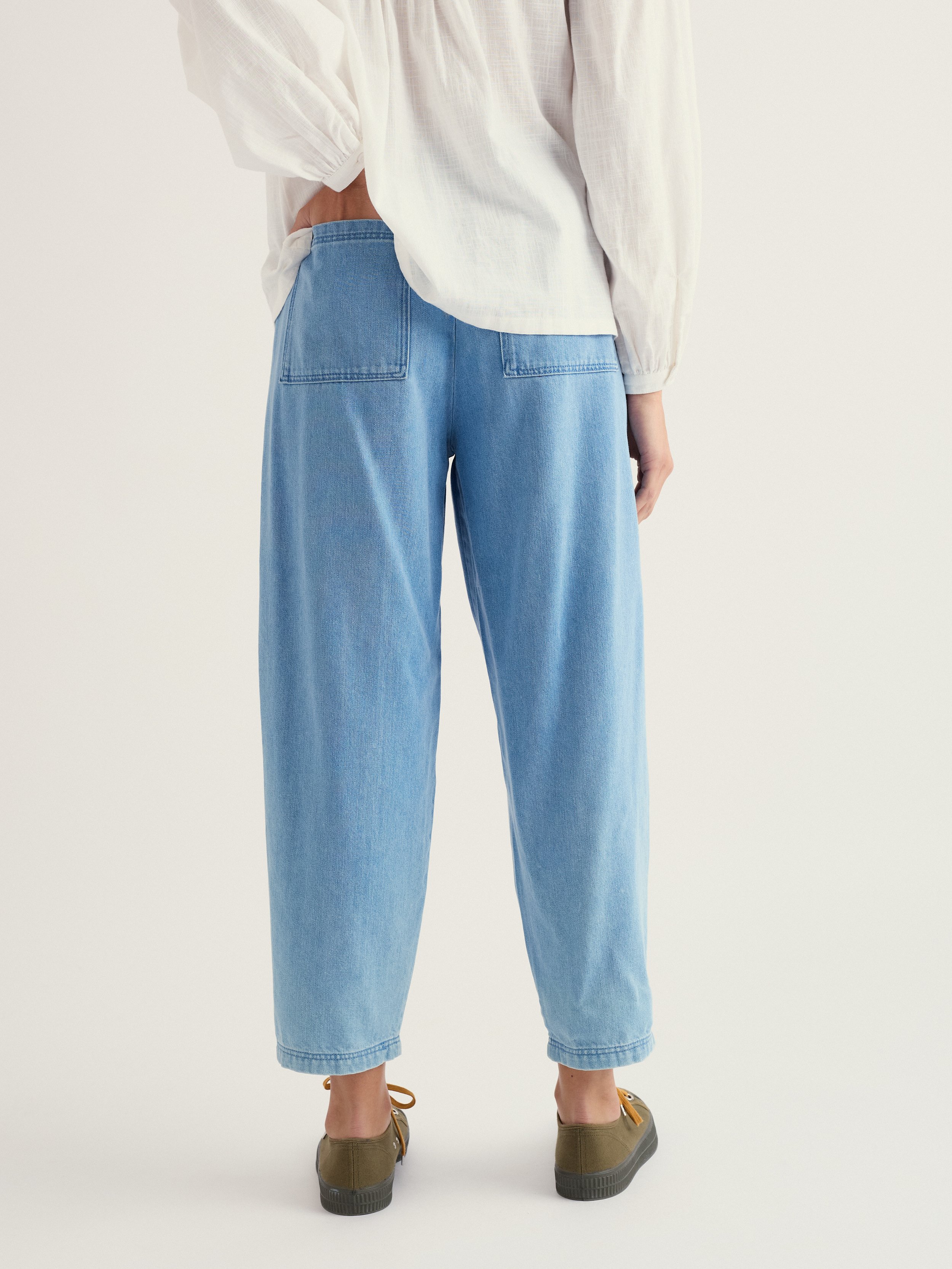 Sholl Trouser - Light Wash - 4.jpg