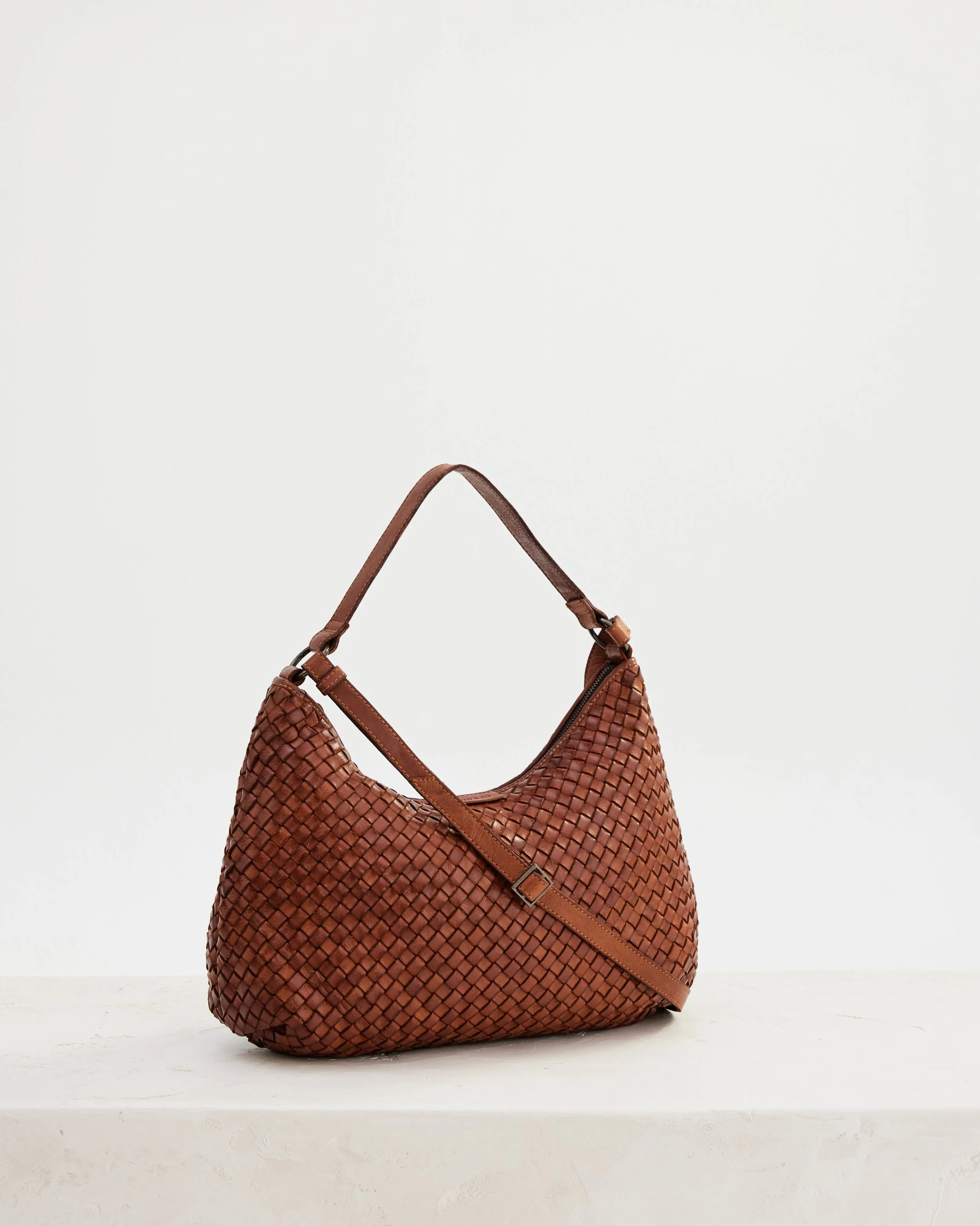 Basque Slouchy_AMB_Front_010.jpg