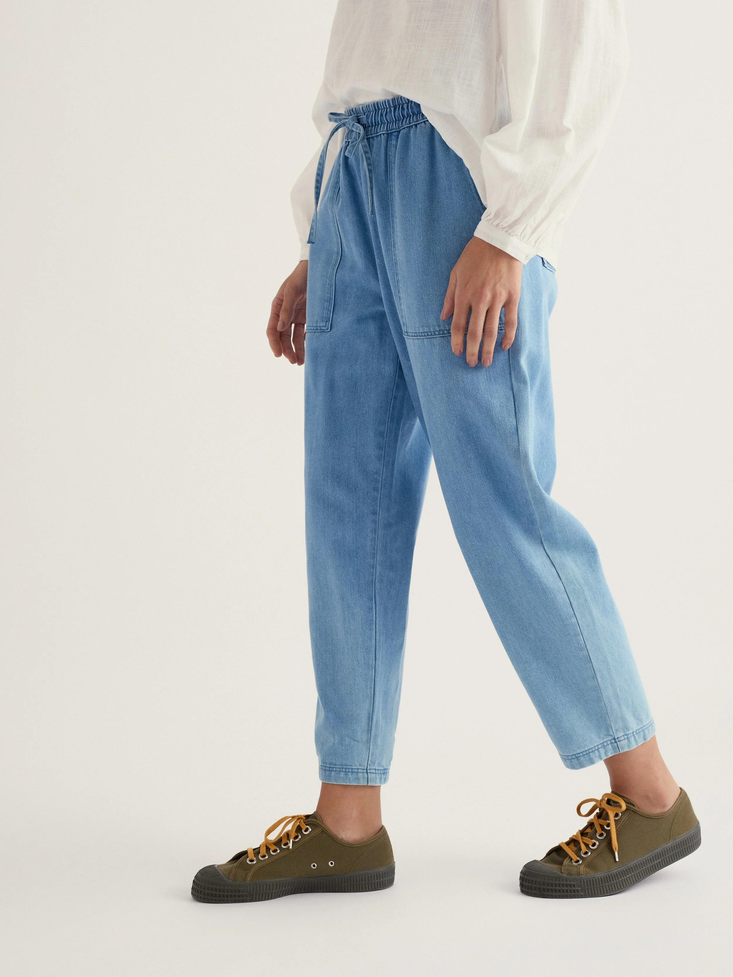 Sholl Trouser - Light Wash - 3.jpg