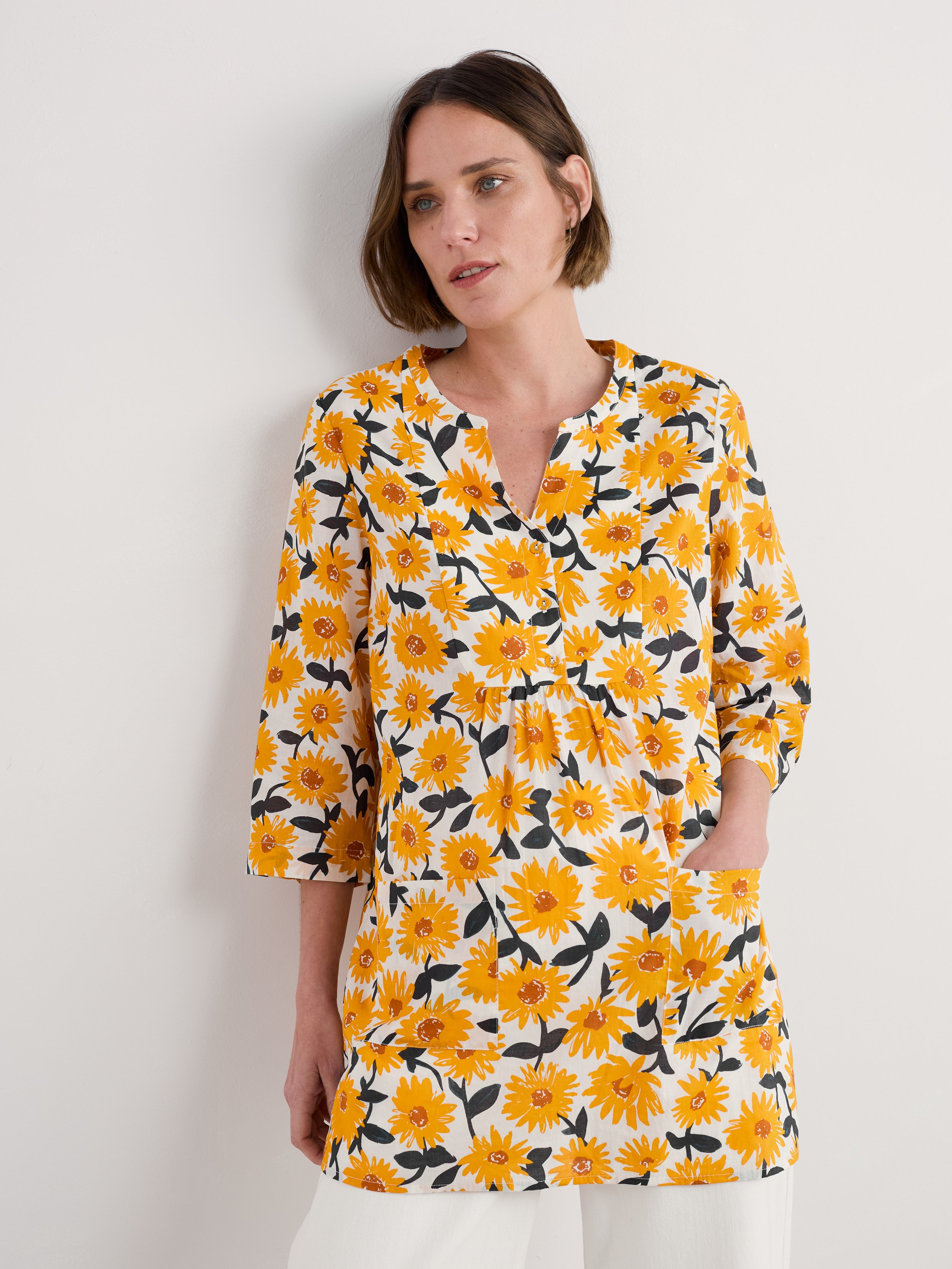 Aventurier Tunic - Arty Daisy Chalk - 4.jpg