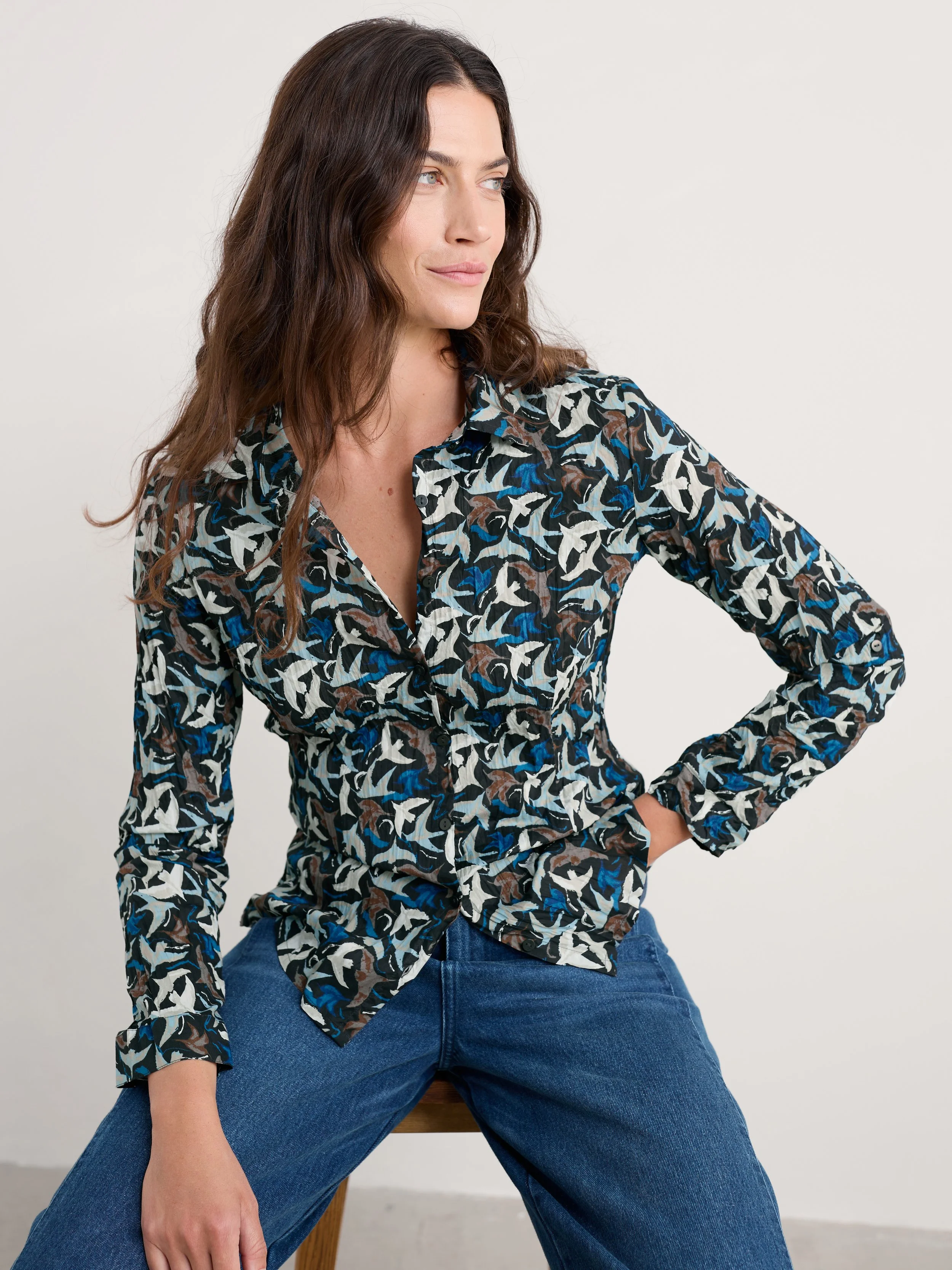 Larissa Shirt - Swooping Birds Onyx - 4.jpg