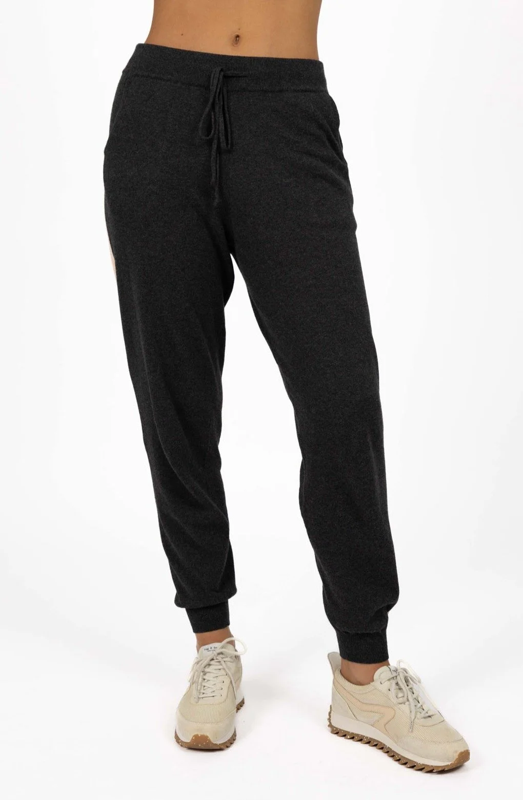 HW26317 - CONTRAST MERCI PANT - CHARCOAL.jpg