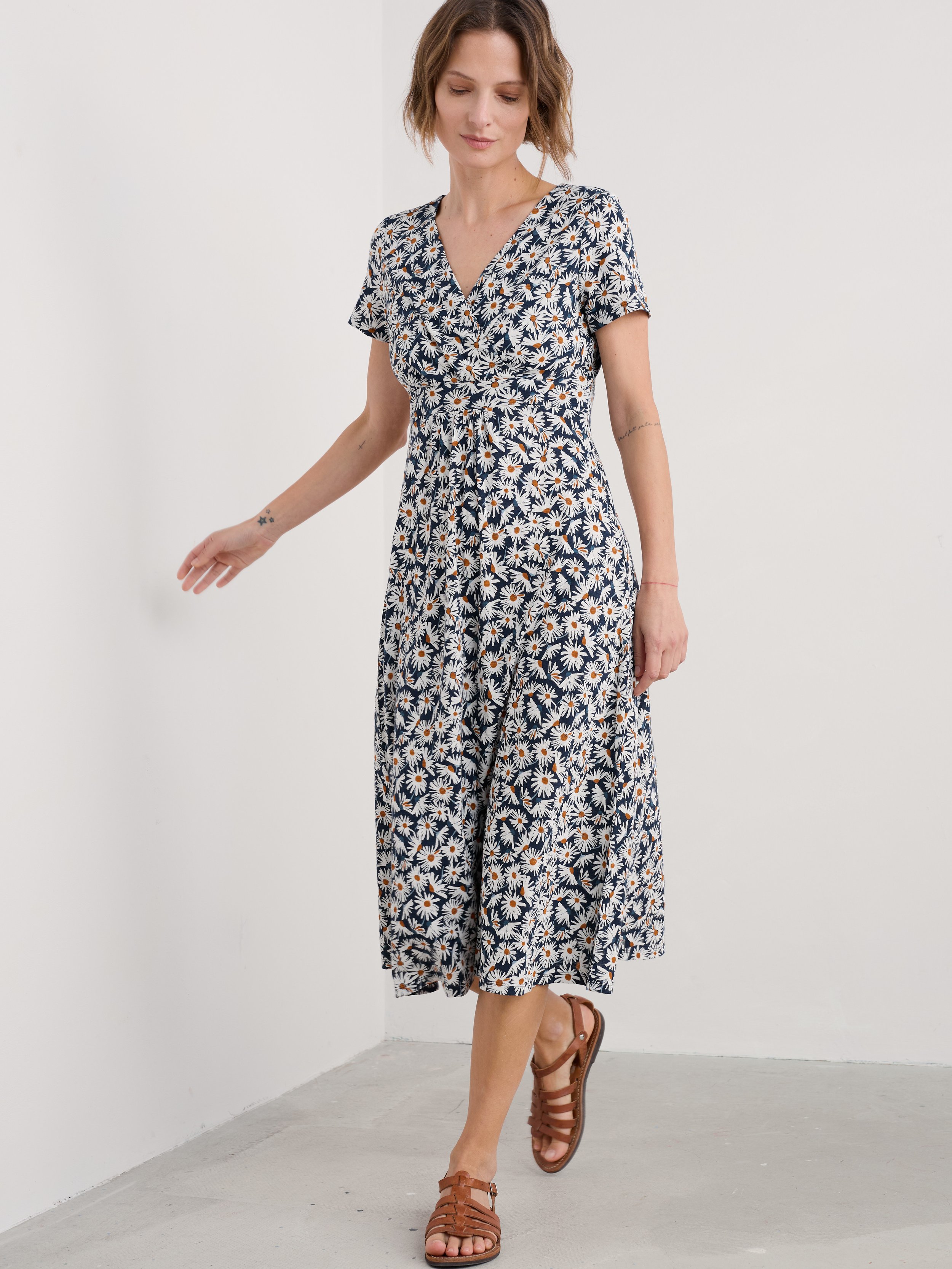 Chapelle Dress - Scatter Daisy Maritime - 4.jpg