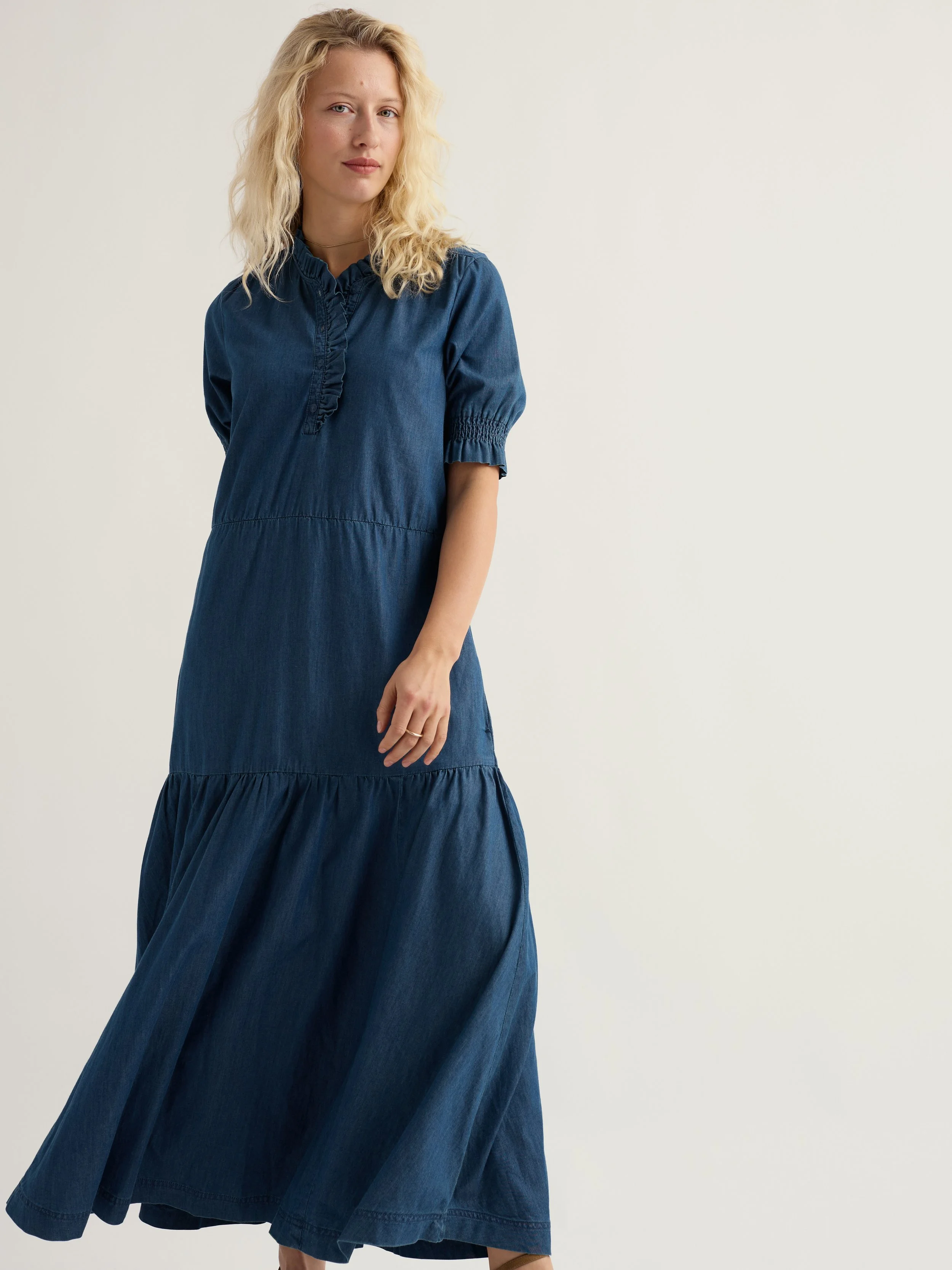 Feather Star Dress - Mid Wash Indigo - 3.jpg