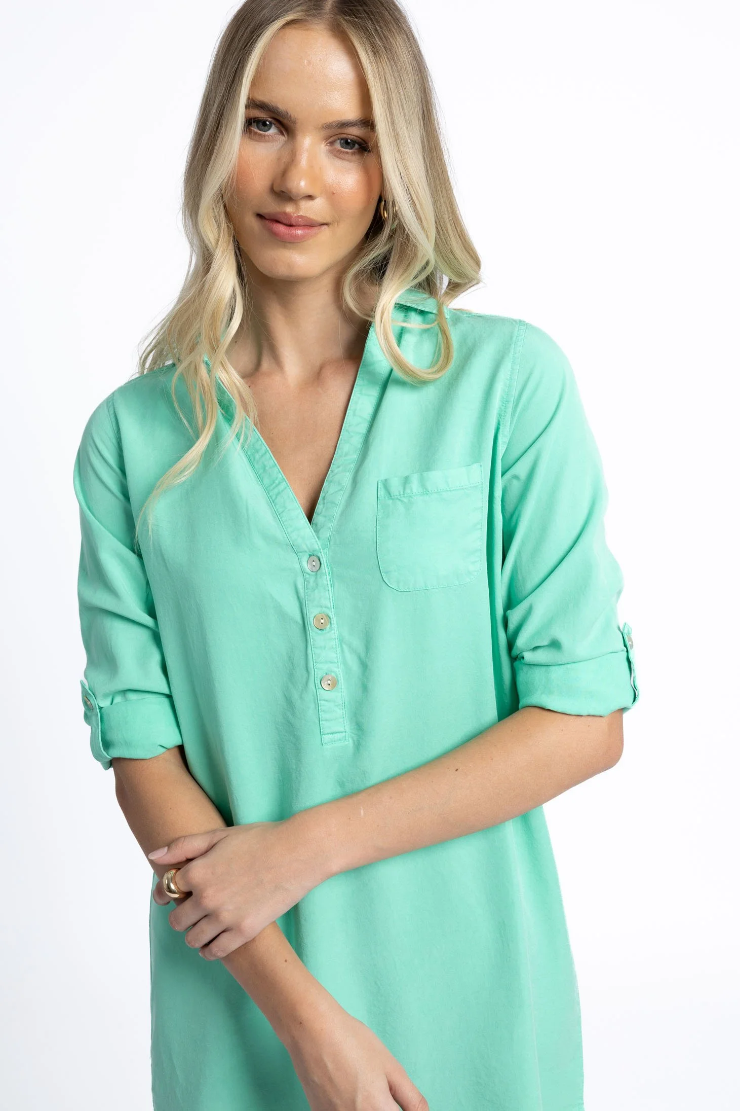 HS25403_LENISHIRTDRESS_GREEN3.jpg