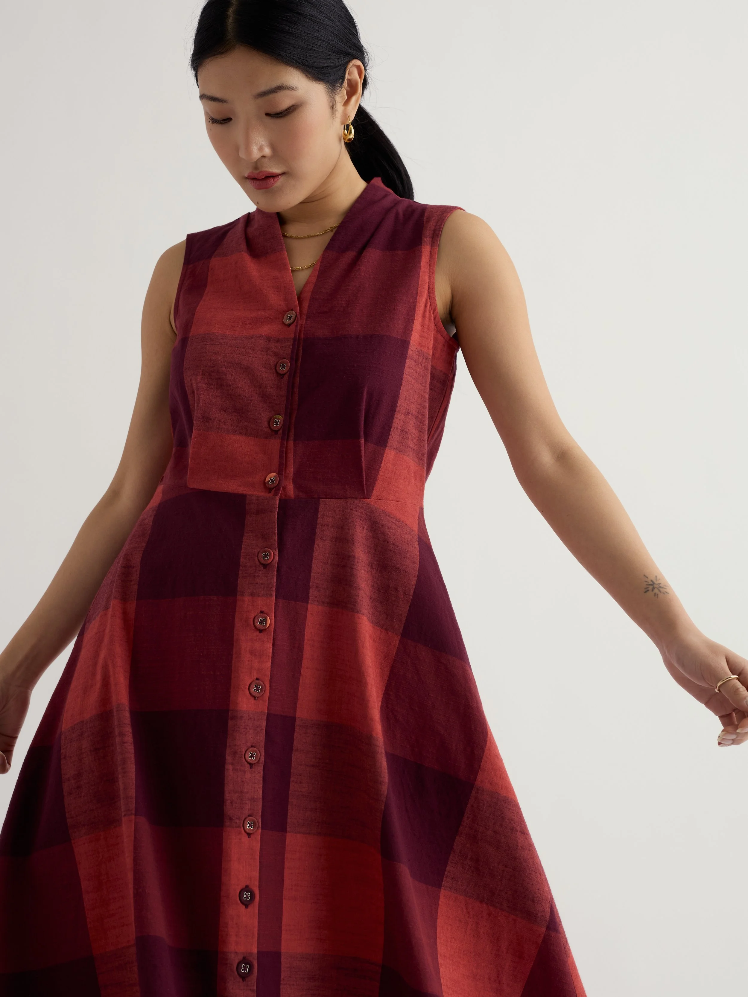 Sleeveless Carved Wood Dress - Lavandin Umber - 3.jpg