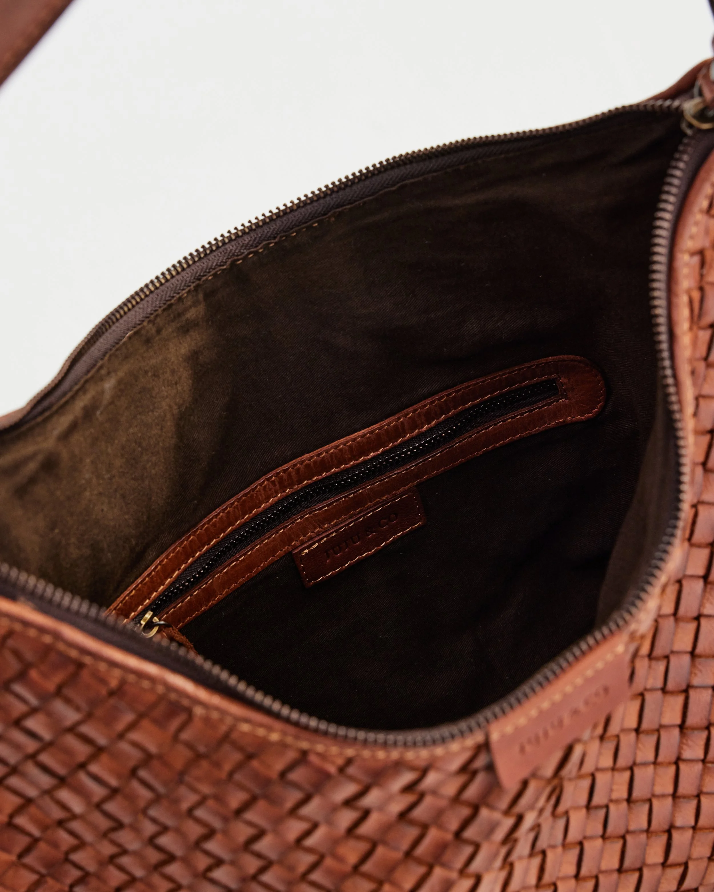 Basque Slouchy_AMB_Inside_016.jpg
