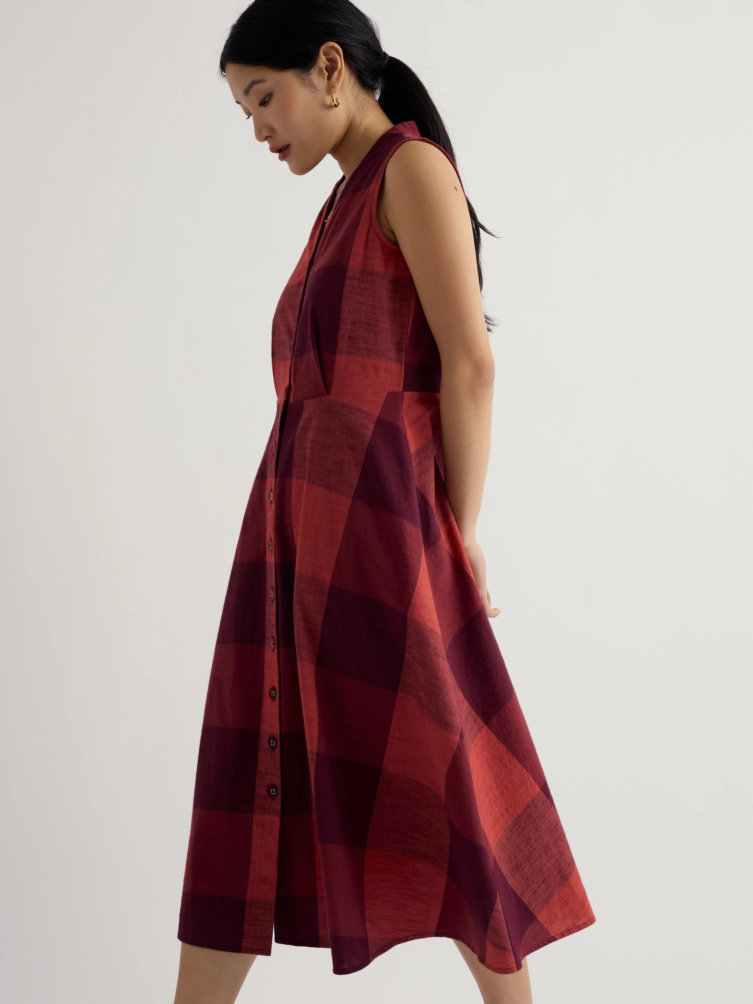 Sleeveless Carved Wood Dress - Lavandin Umber - 5.jpg