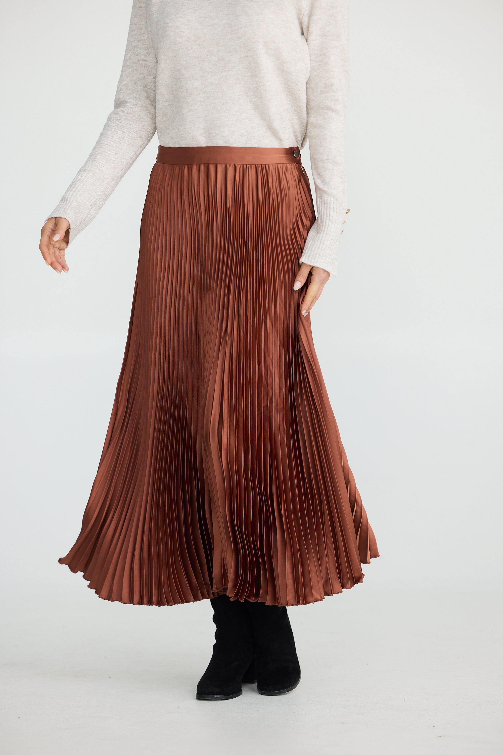 BT25067-1_Identity Skirt_Chestnut_1.jpg