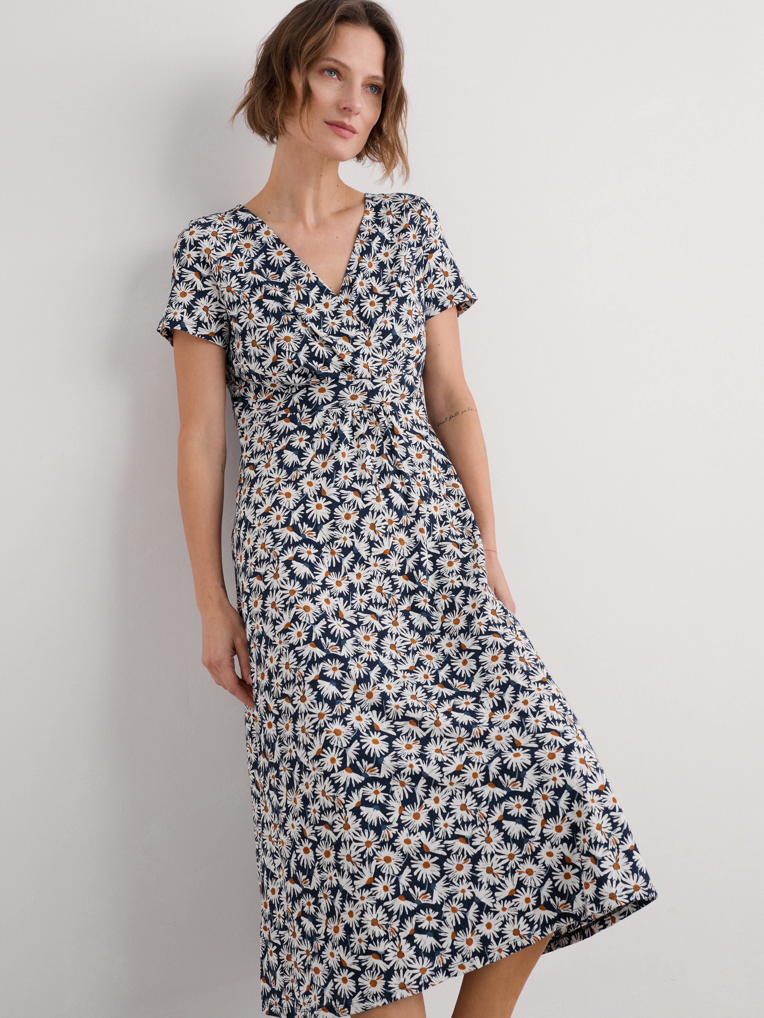Chapelle Dress - Scatter Daisy Maritime - 5.jpg