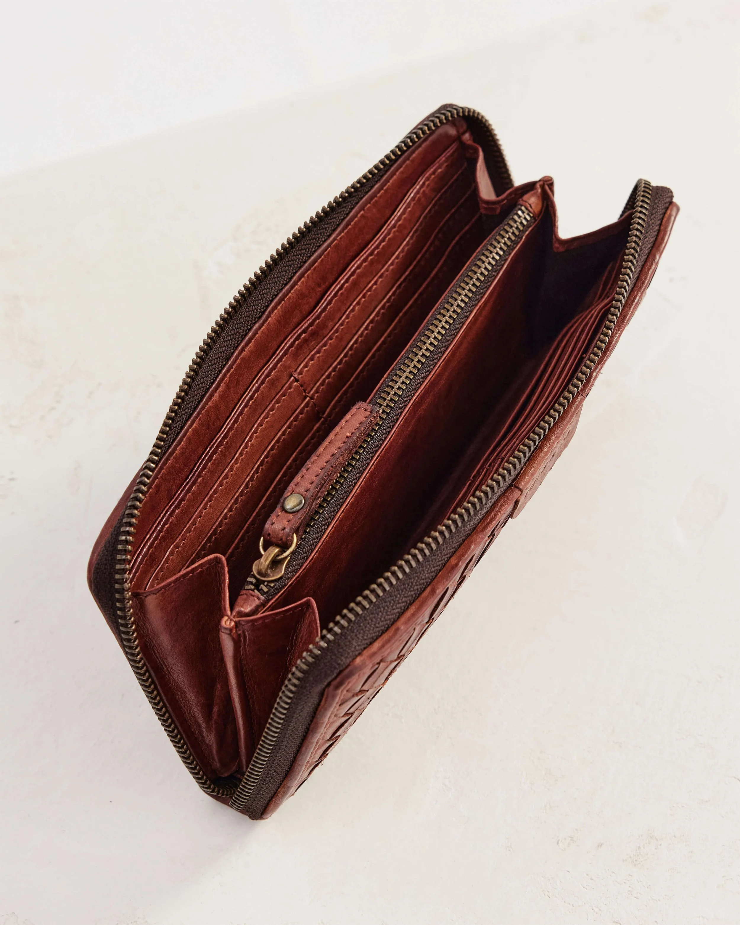 Large Basque Wallet Amber Inside.jpg