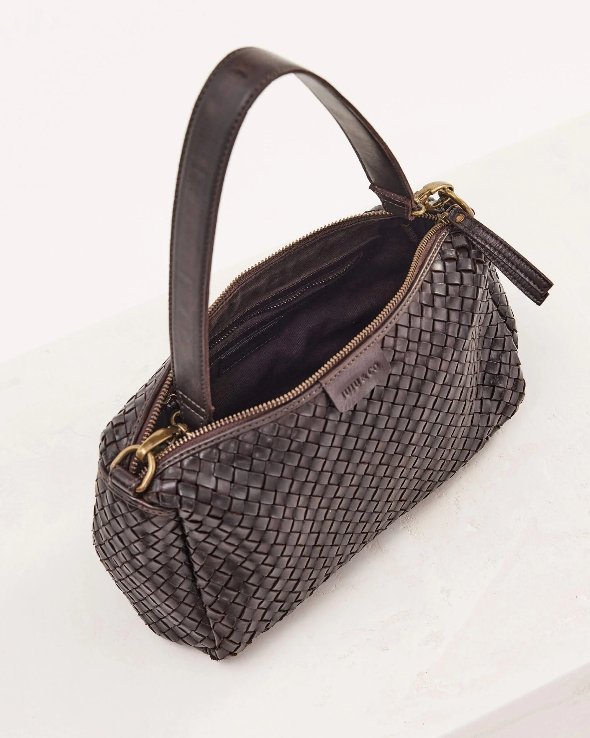 Basque Midi Chocolate Inside.jpg