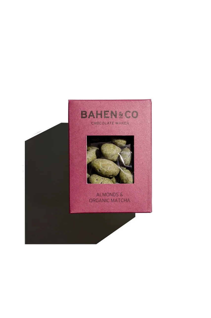 BAHEN & Co | Almonds & Organic Matcha | Dark Chocolate