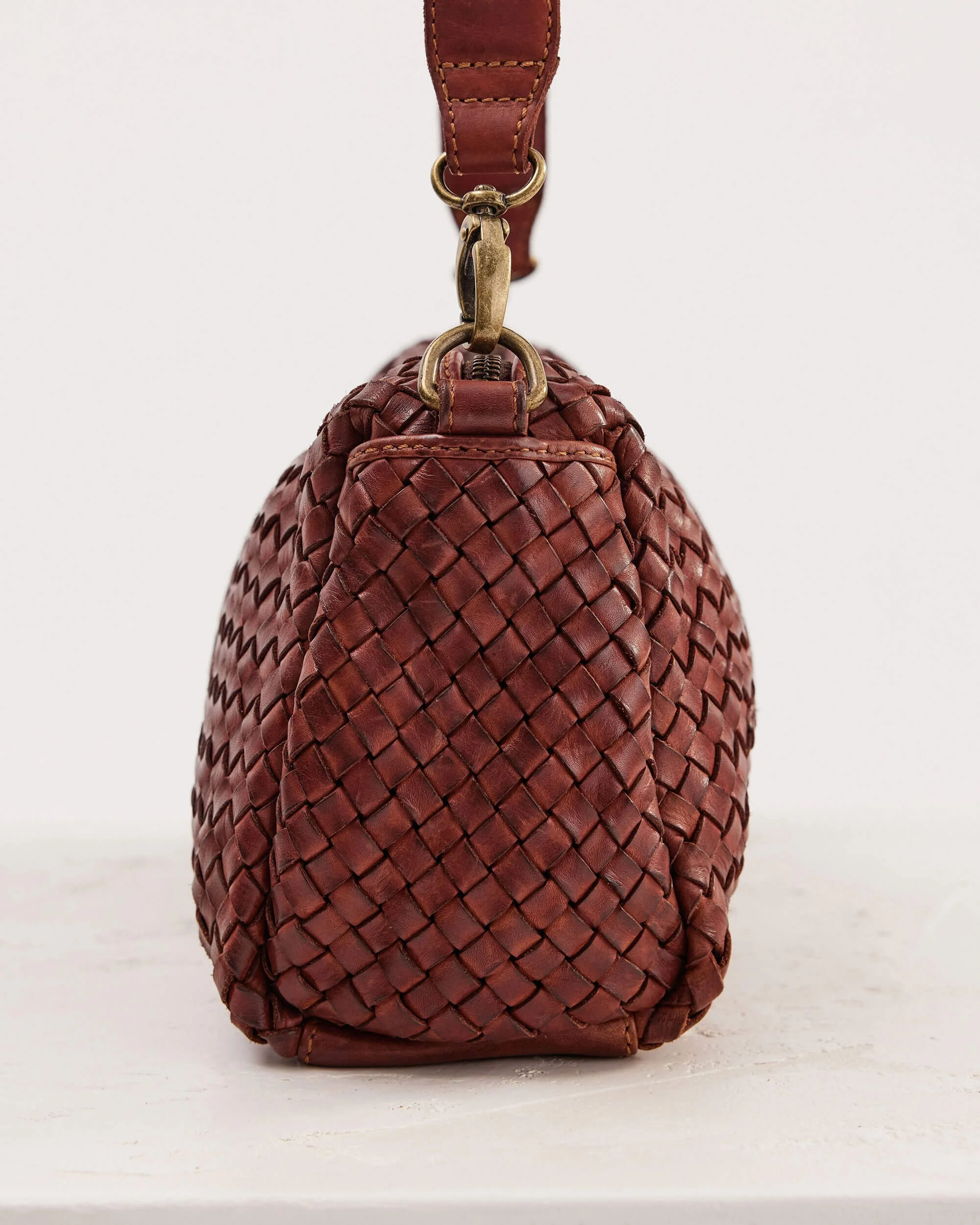 Basque Midi Amber Side.jpg