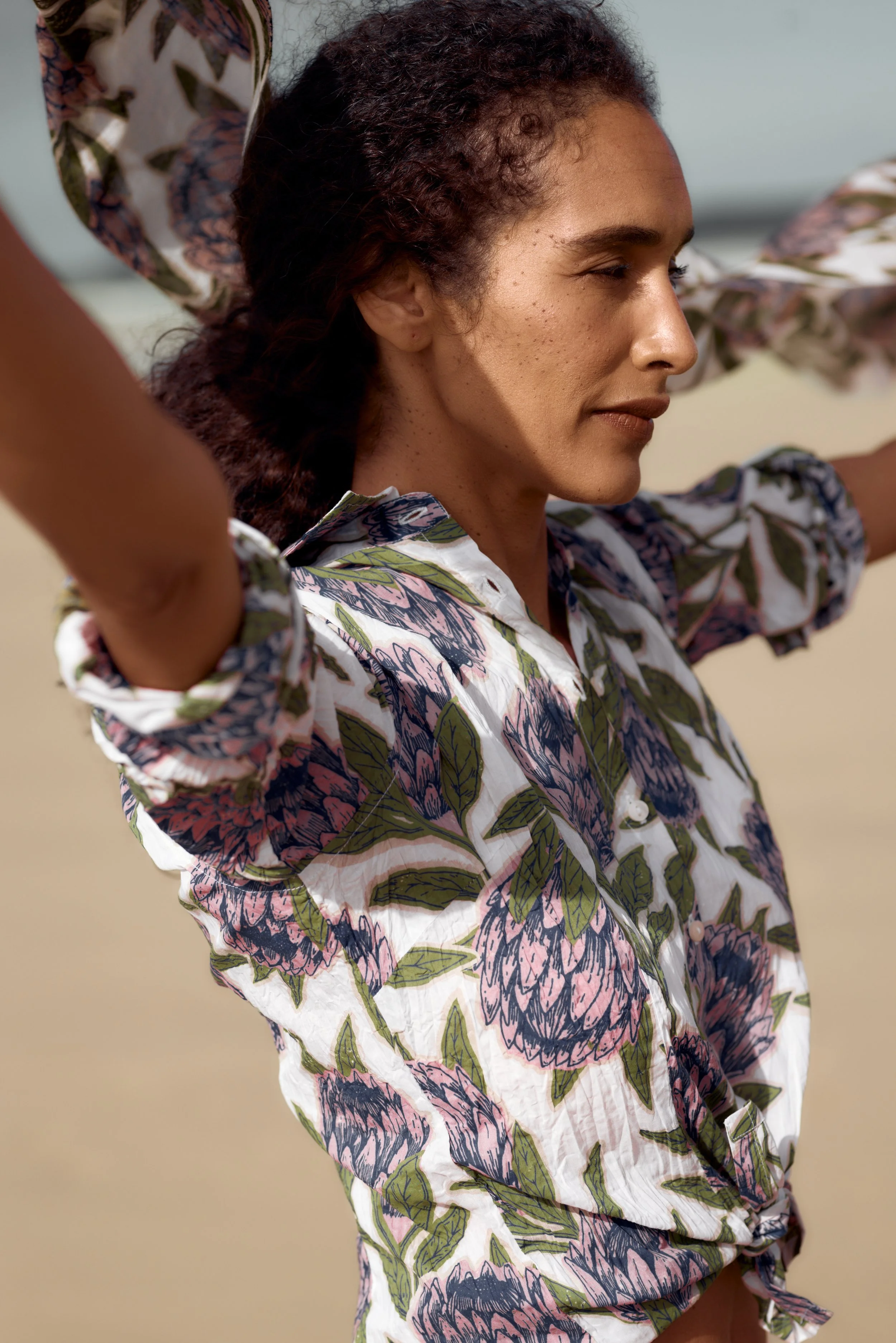 Larissa Shirt - Proteus Chalk - 1211.jpg