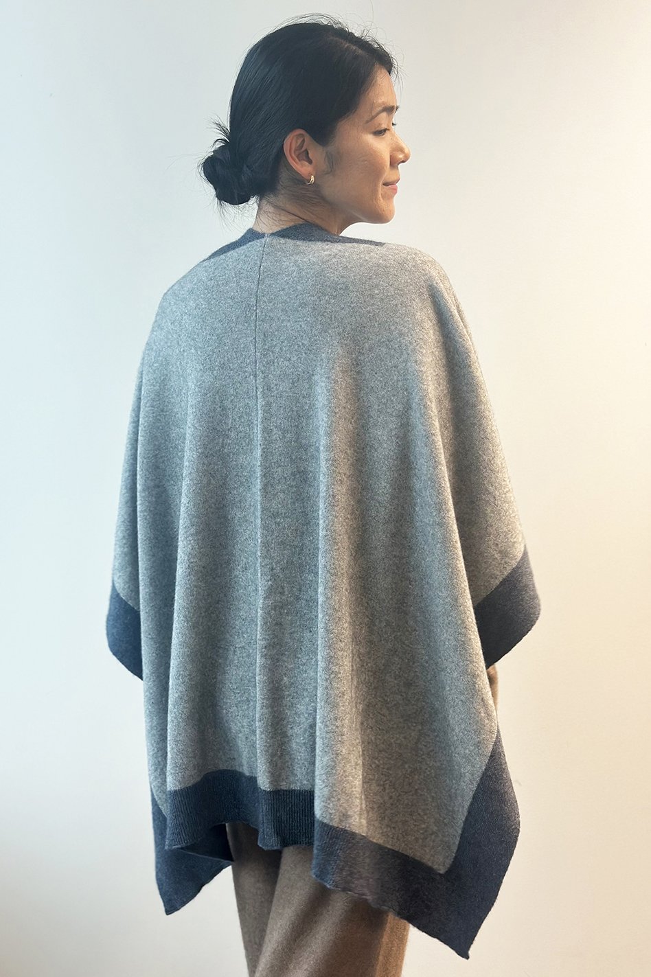 ZE771 Cardy Wrap Silver Back FinalRe.jpg