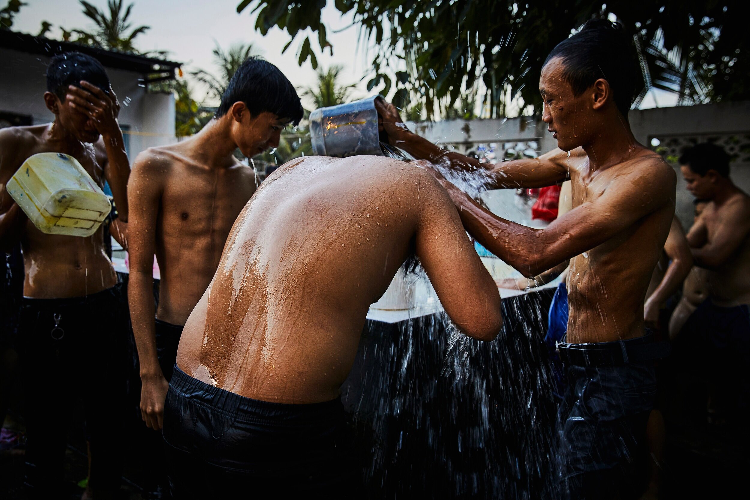  Beach-goers use packed communal shower areas to wash off the sand and sea as all believed that Vietnam had beaten the Coronavirus, after 99 days with no new infections. Unfortunately, a 2nd wave in the city of Da Nang forced everyone back under a 6-