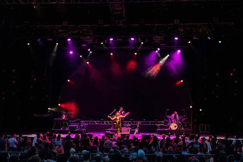 2019 - celebrate brooklyn - aeld - kimbra - wide.jpg