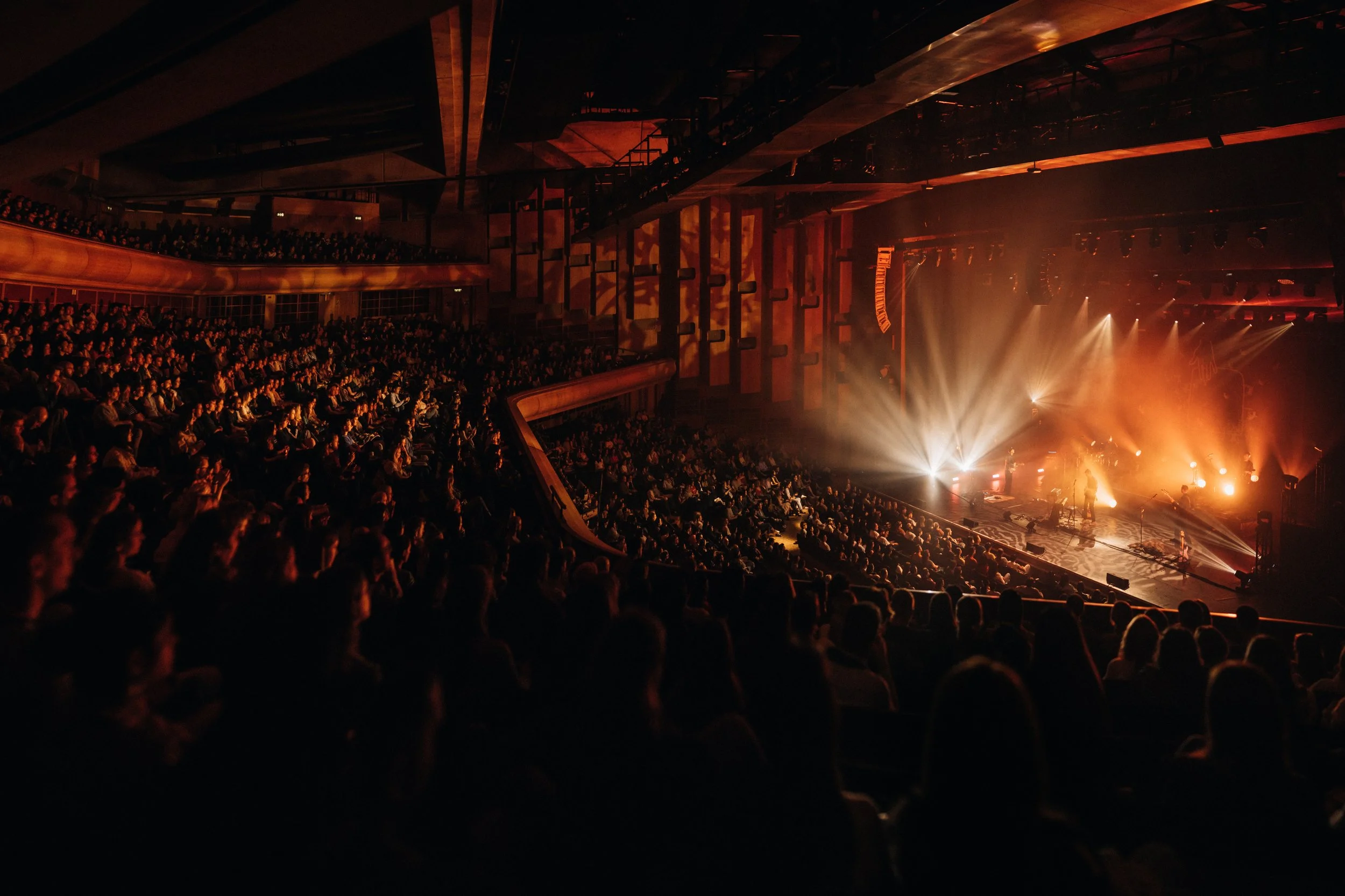  Photo by Sam Hardwick 