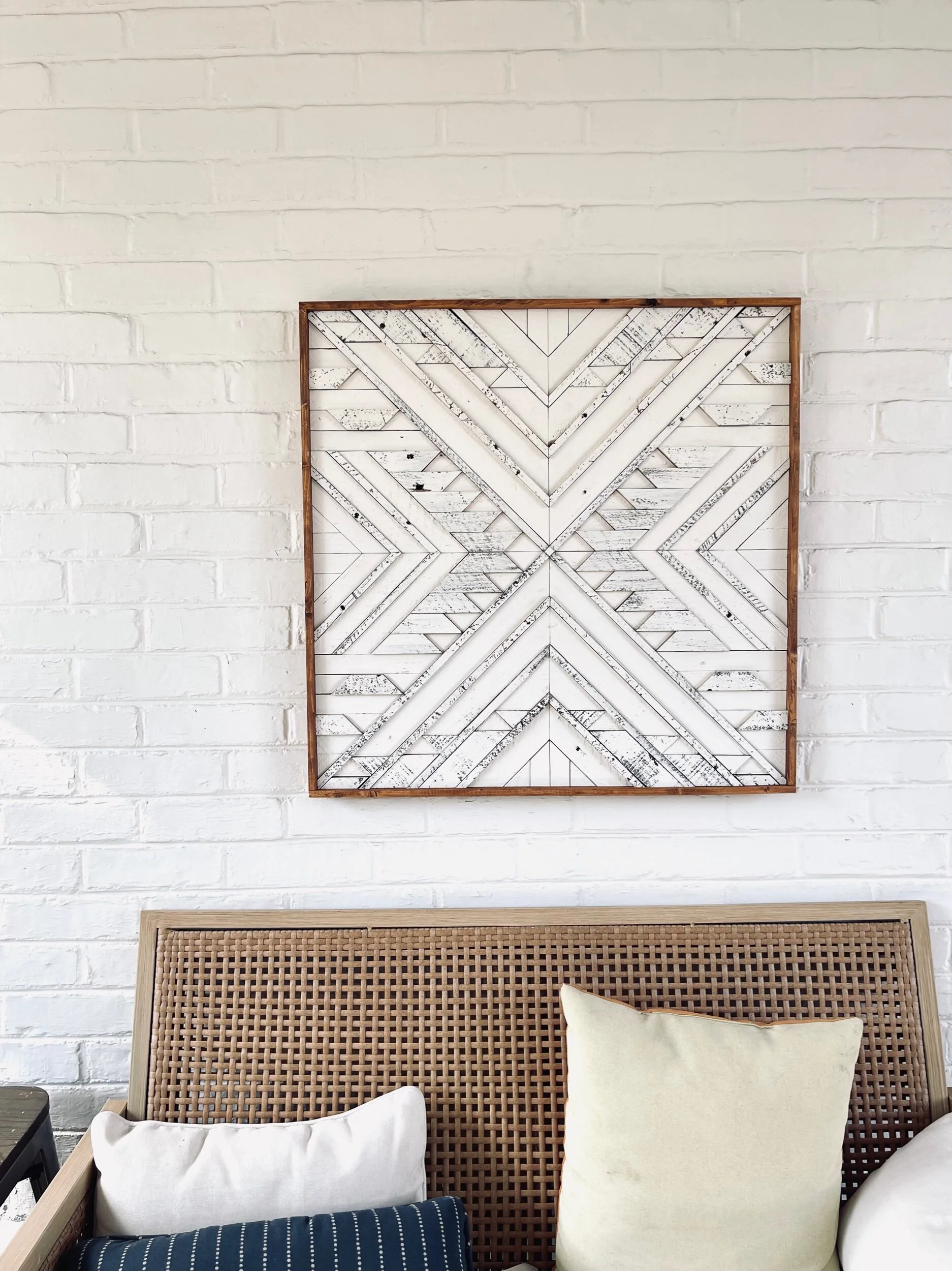 60551E2F-8F0D-4E90-A993-3C02F4EE1D2B