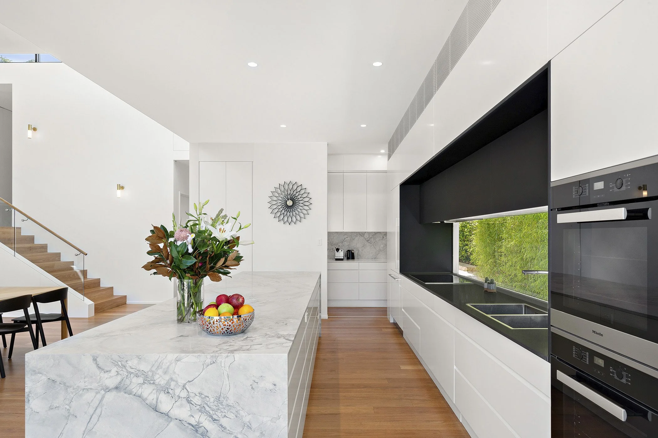 21-Kitchen.jpg