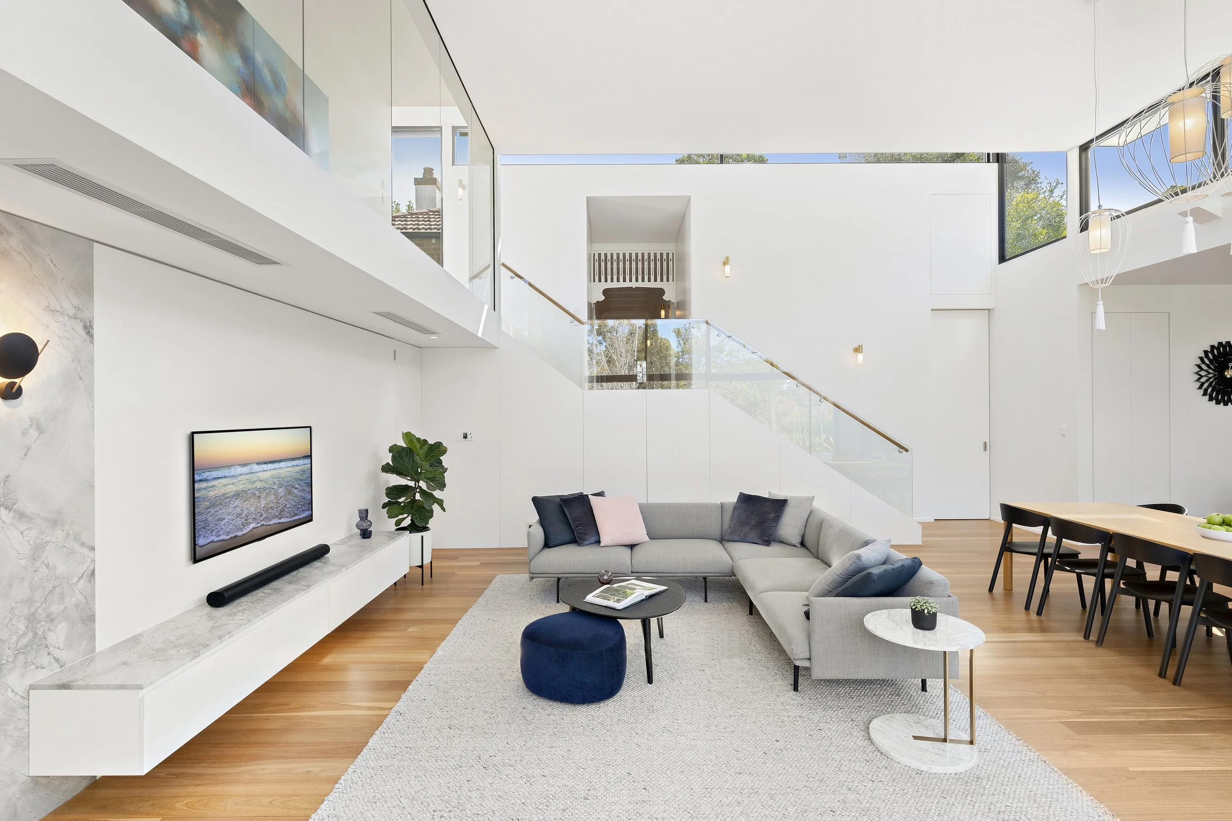 27-Living Room.jpg