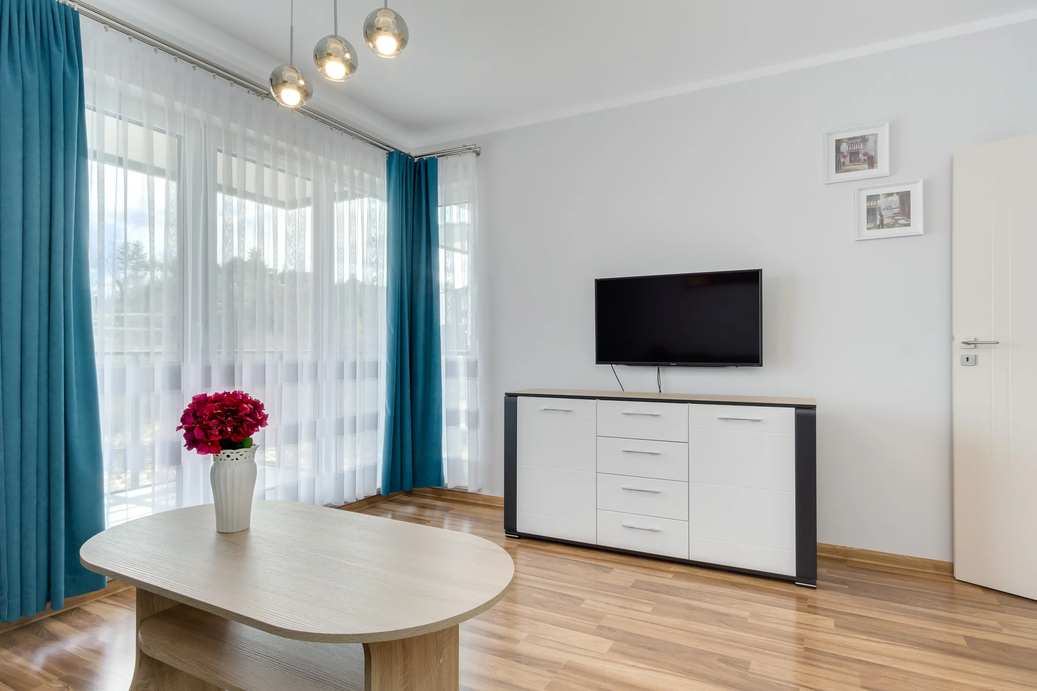 008-2018-03-27-Elite-Soąecka-2048.jpg