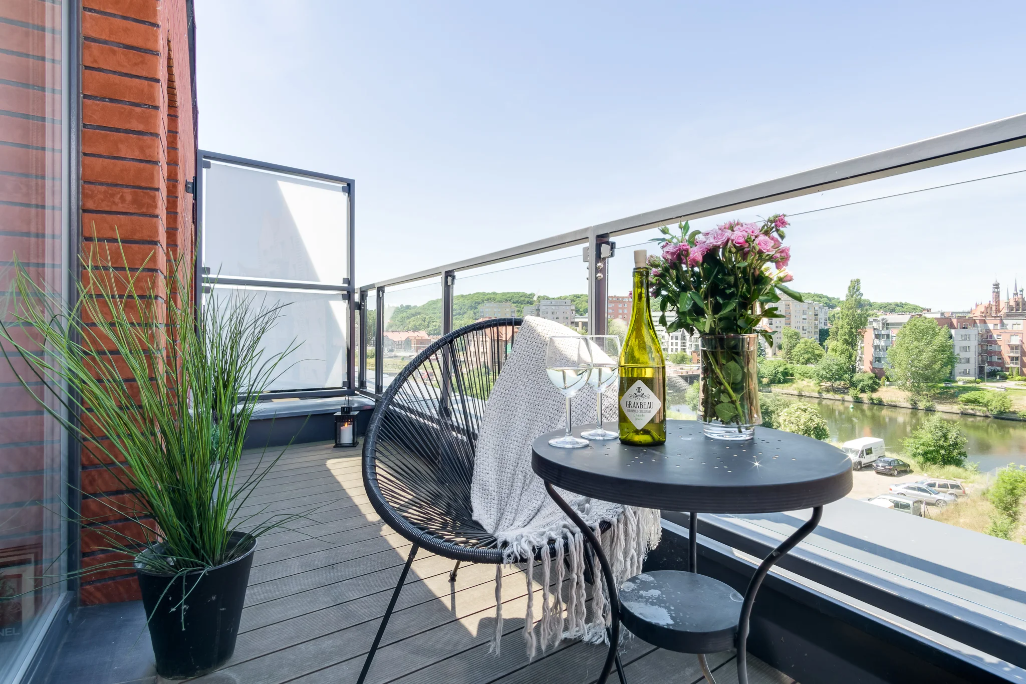 008-2018-06-07-Chmielna-2048-2.jpg