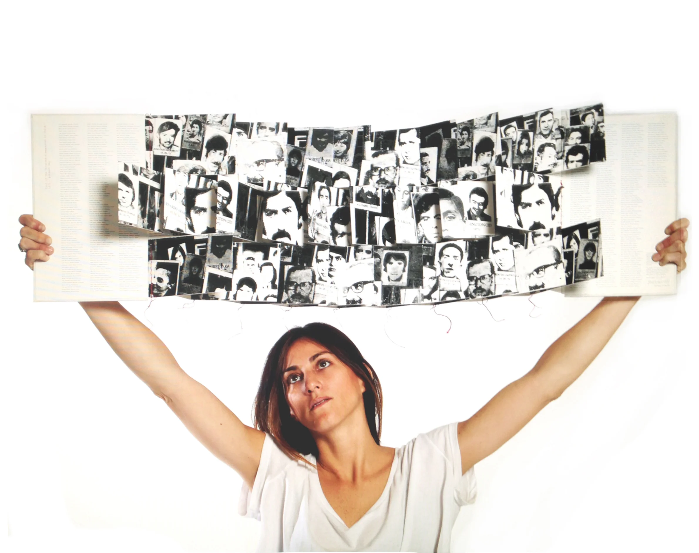 07. In their Memory. Human Rights Violation in Chile_performance.jpg
