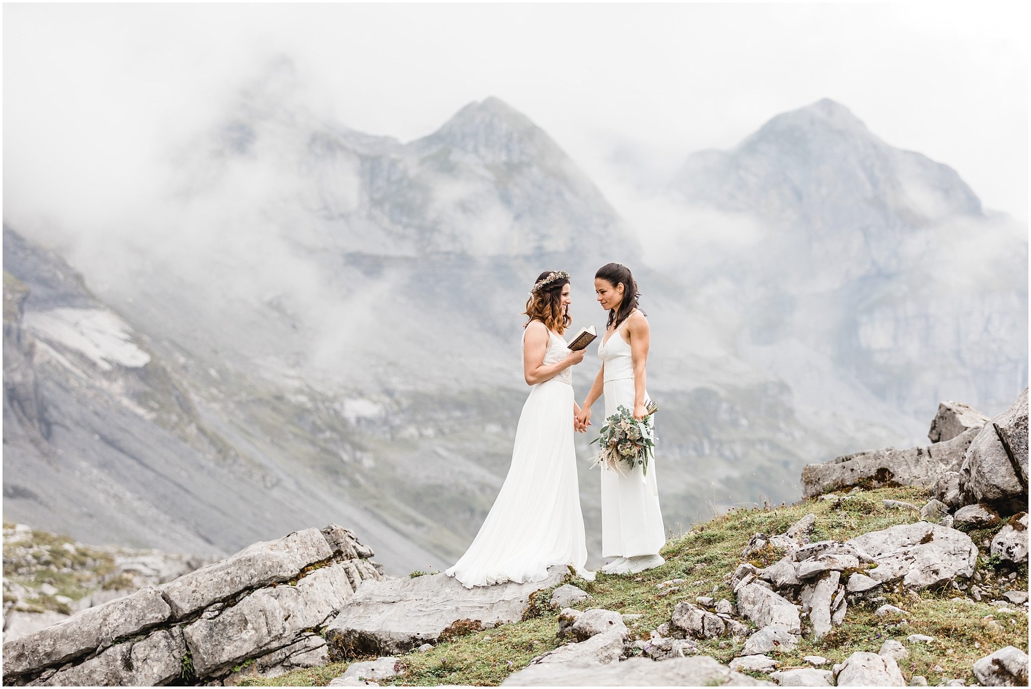 lesbian_lgbtq_mountain_elopement_switzerland_20.jpg