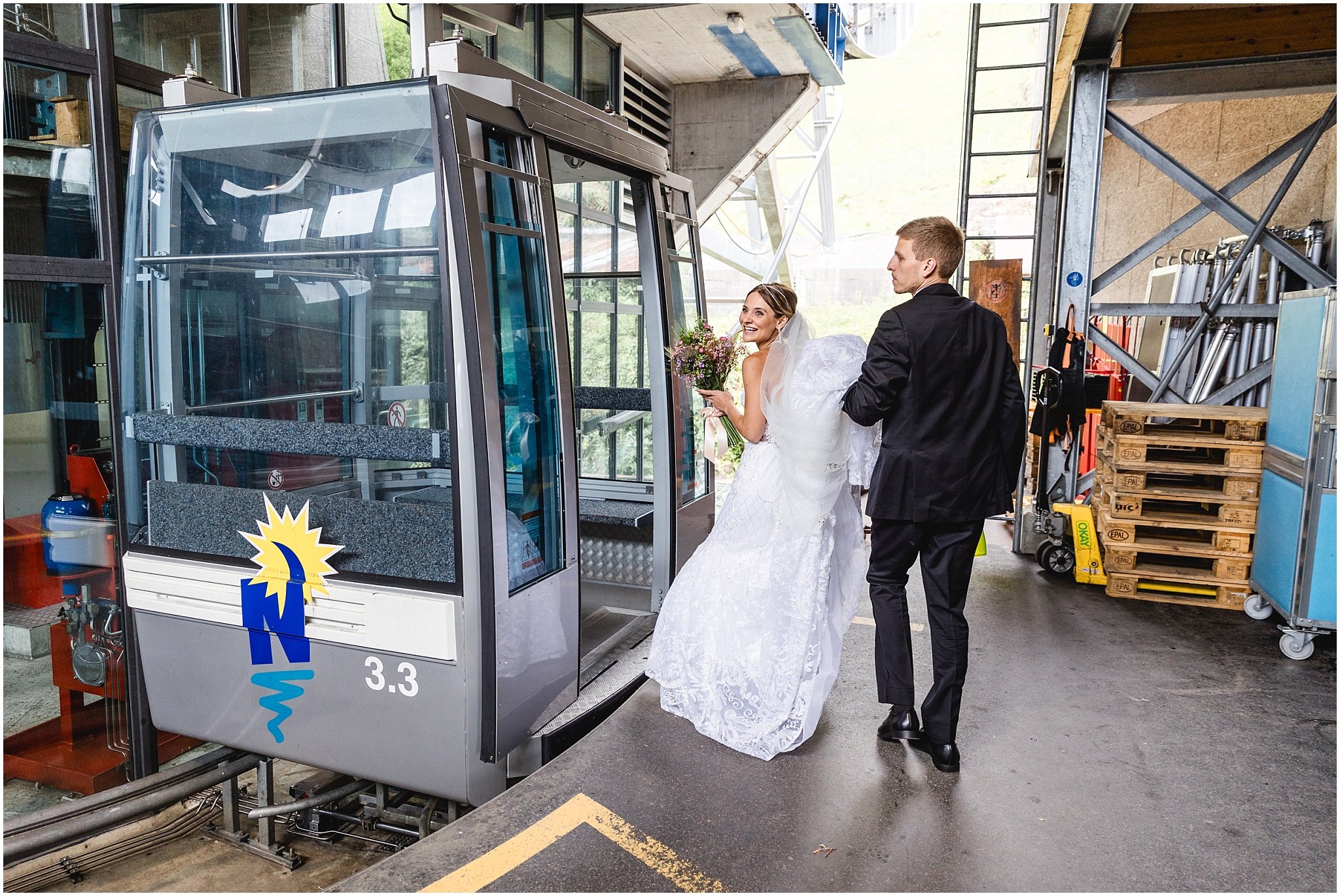 Switzerland-elopement-Grindelwald-Beatenberg-Niederhorn-Interlaken-US-swiss-Planner-photographer-AS_19.jpg