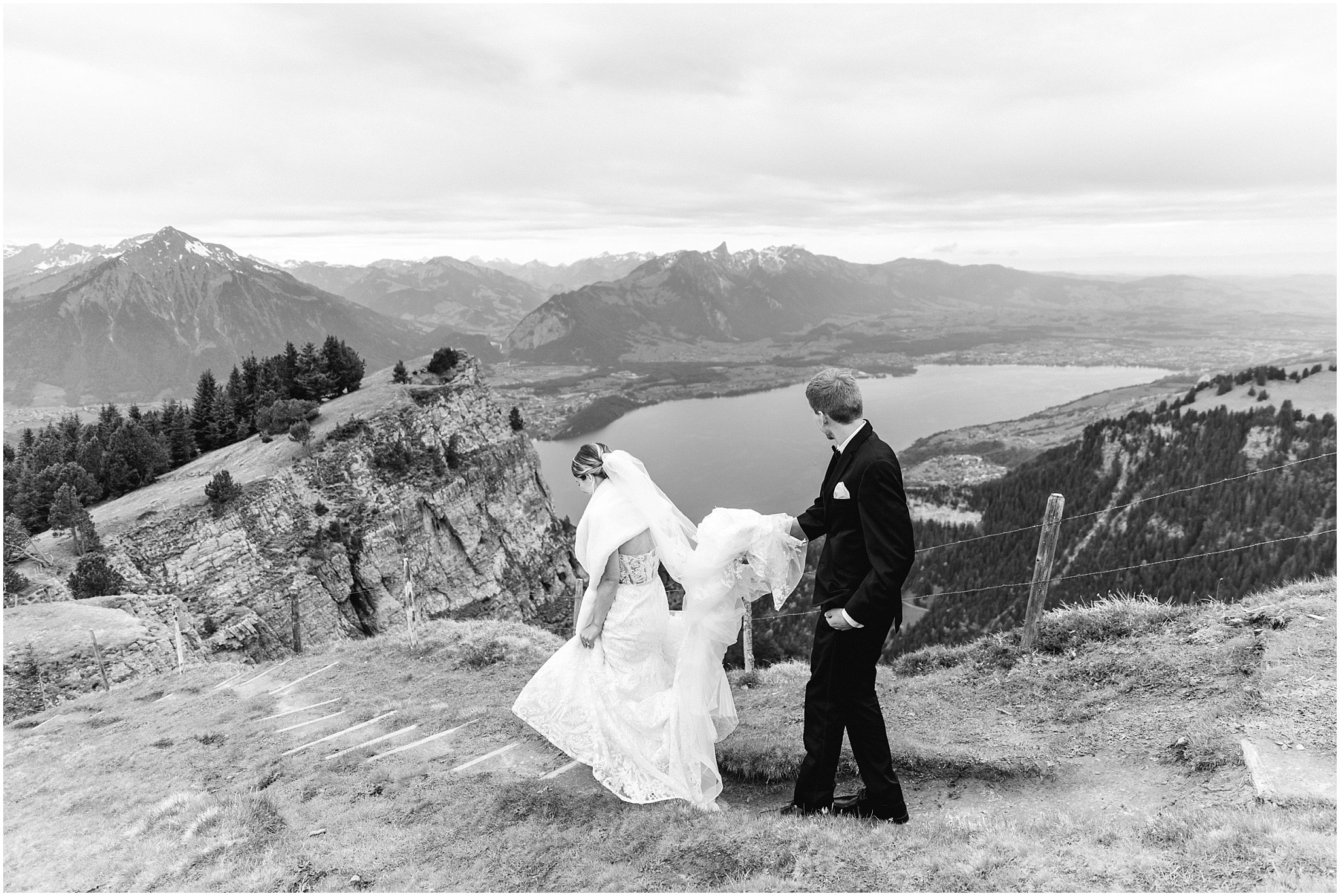 Switzerland-elopement-Grindelwald-Beatenberg-Niederhorn-Interlaken-US-swiss-Planner-photographer-AS_26.jpg