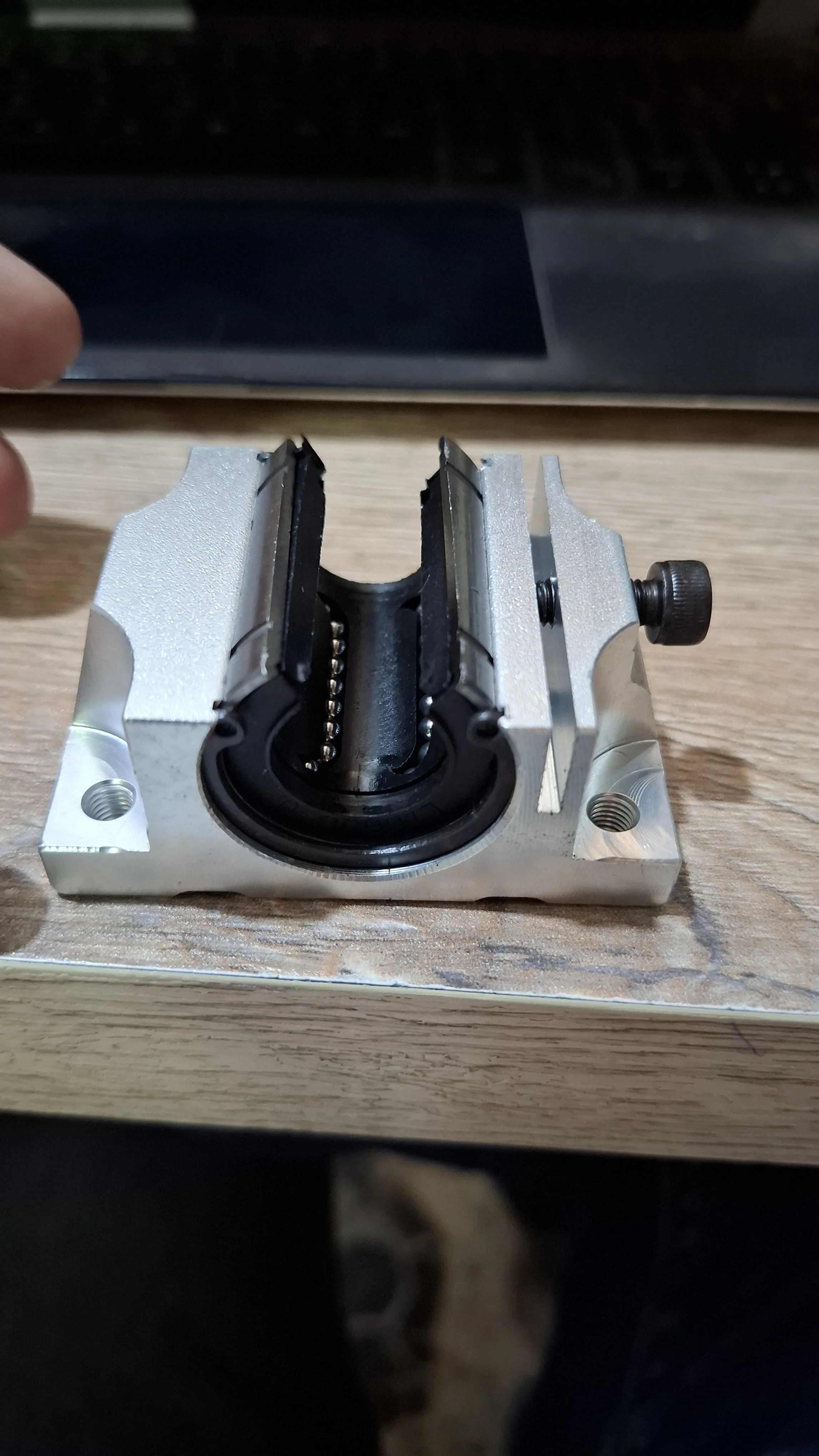 TBR LINEAR ASTON (1).jpg