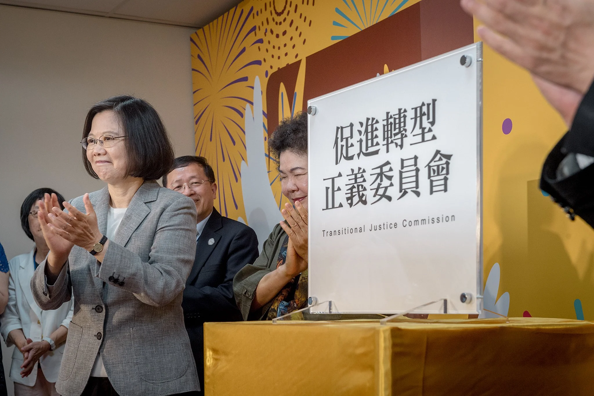 轉型正義為法律與政治的辯證:專訪黃丞儀